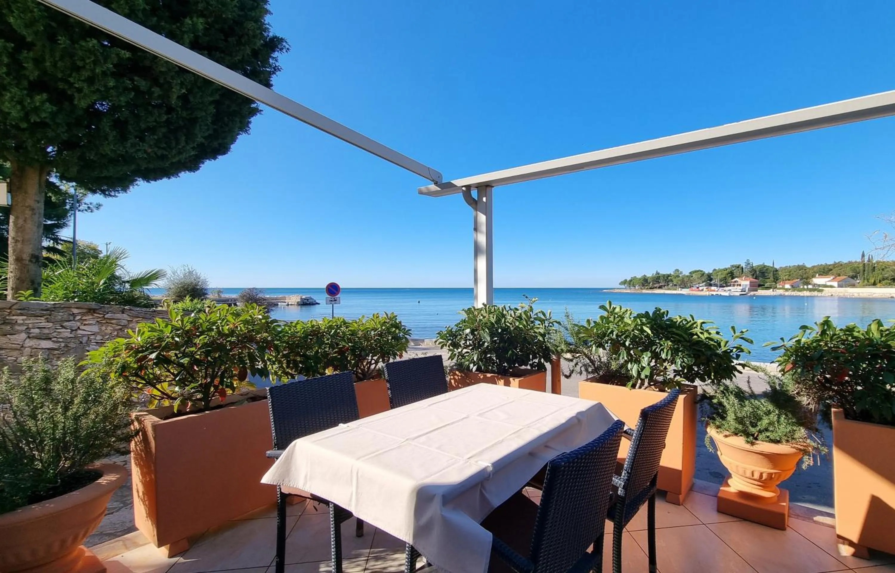 Restaurant/places to eat in Hotel Zlatna Vala