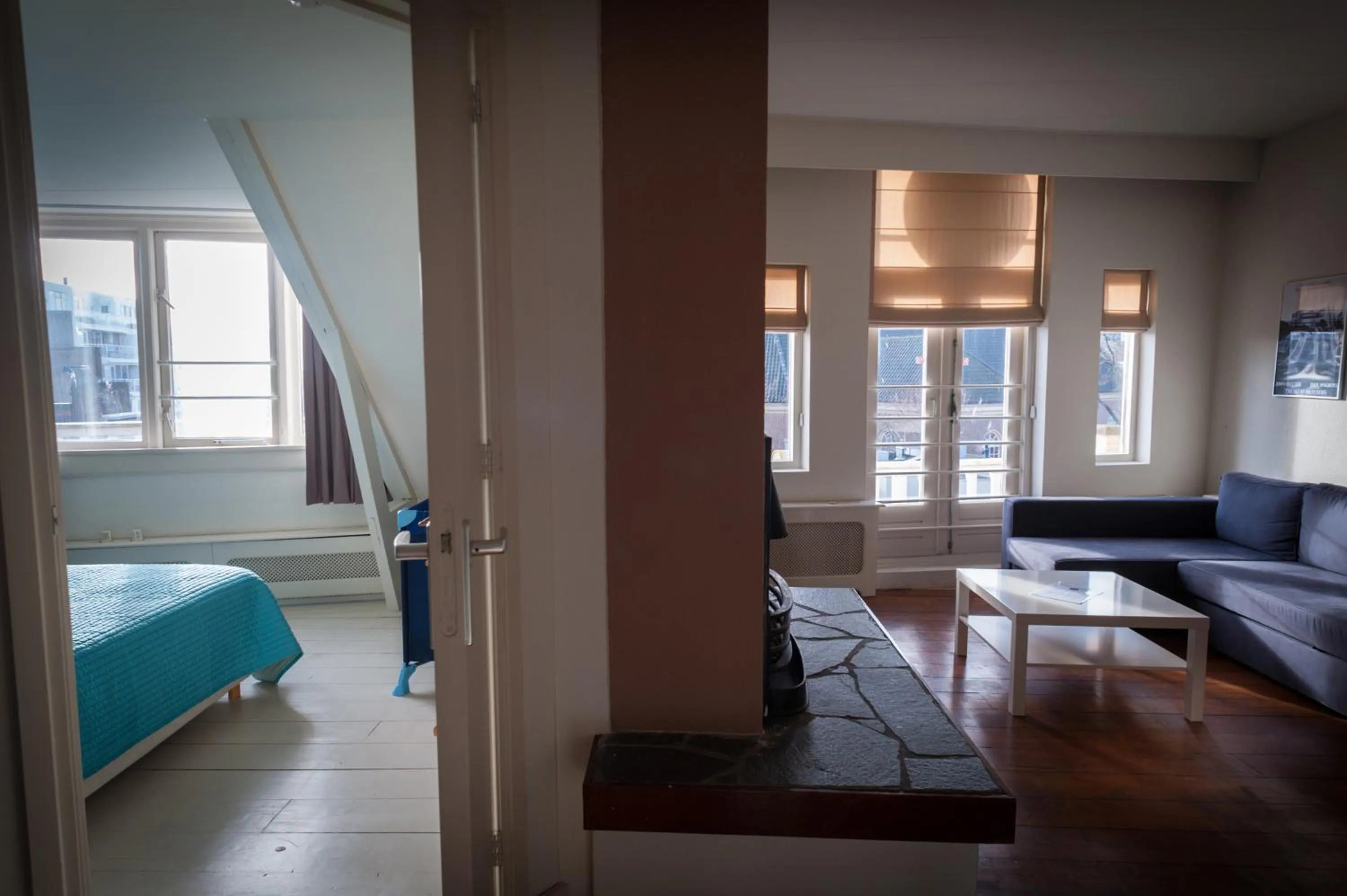 Living room, Bed in Hotel Grand Cafe Deight