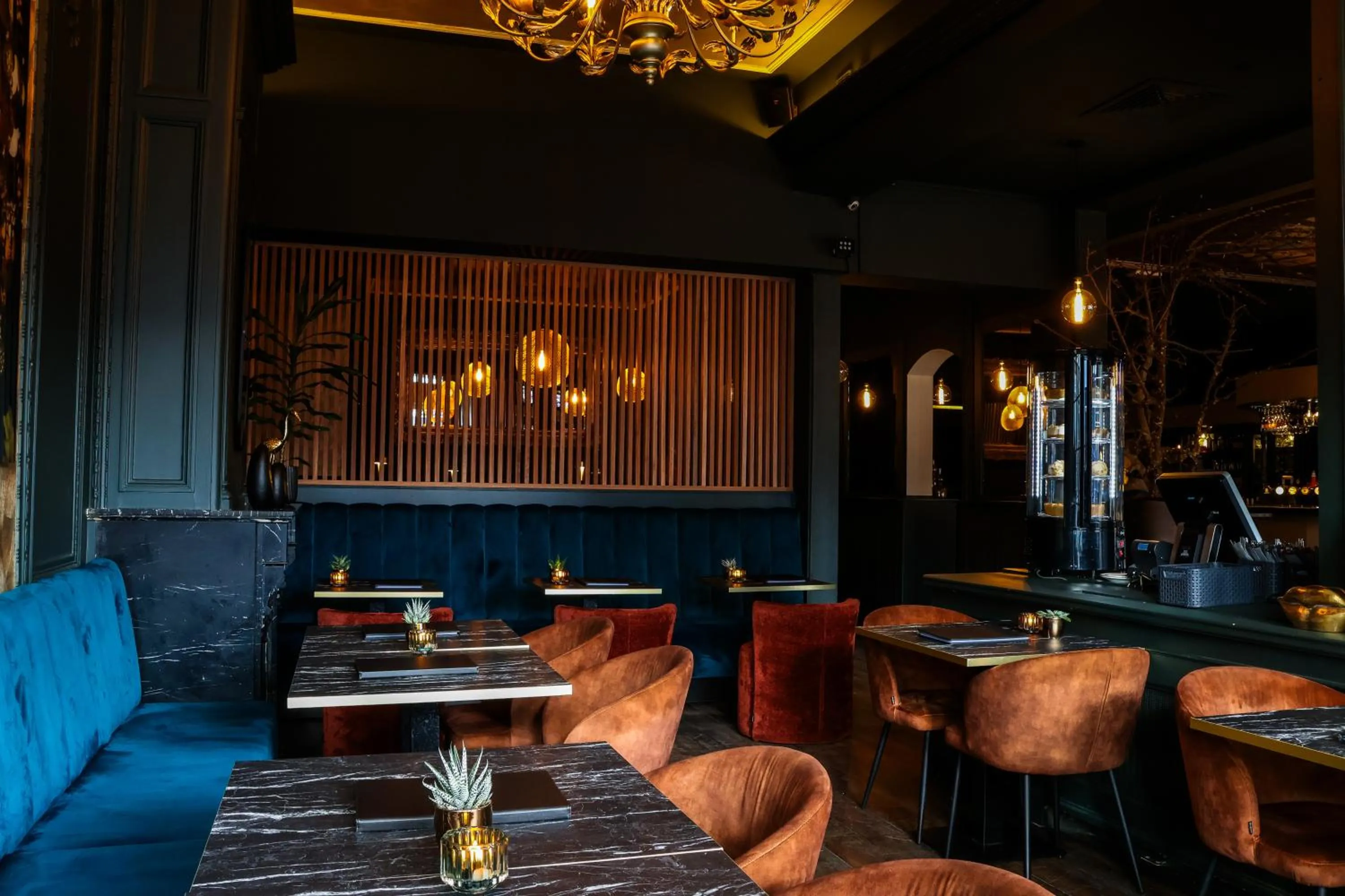 Restaurant/places to eat in Hotel Grand Cafe Deight