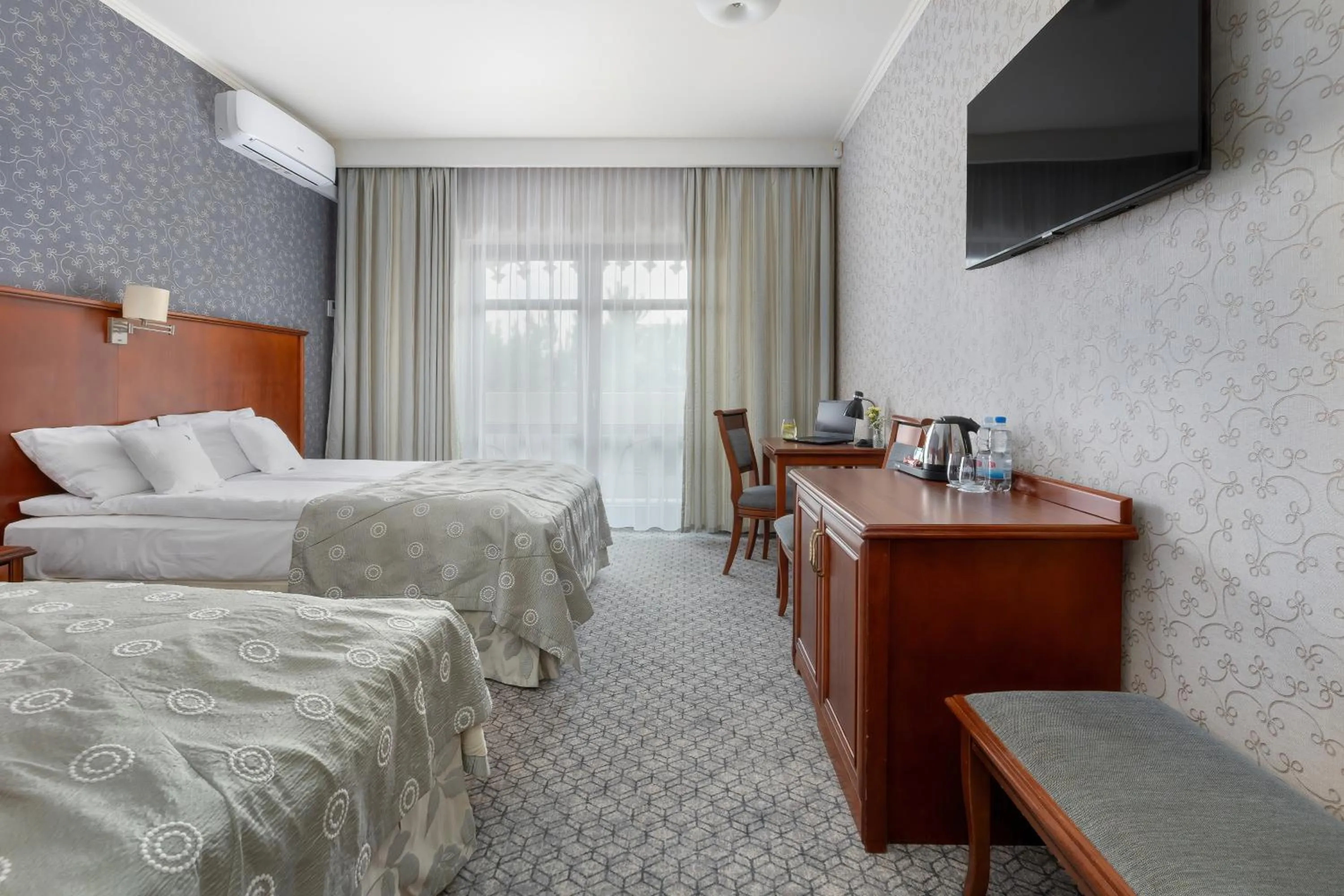 Bed in Hotel&Spa Stary Dziwnów basen swimming pool