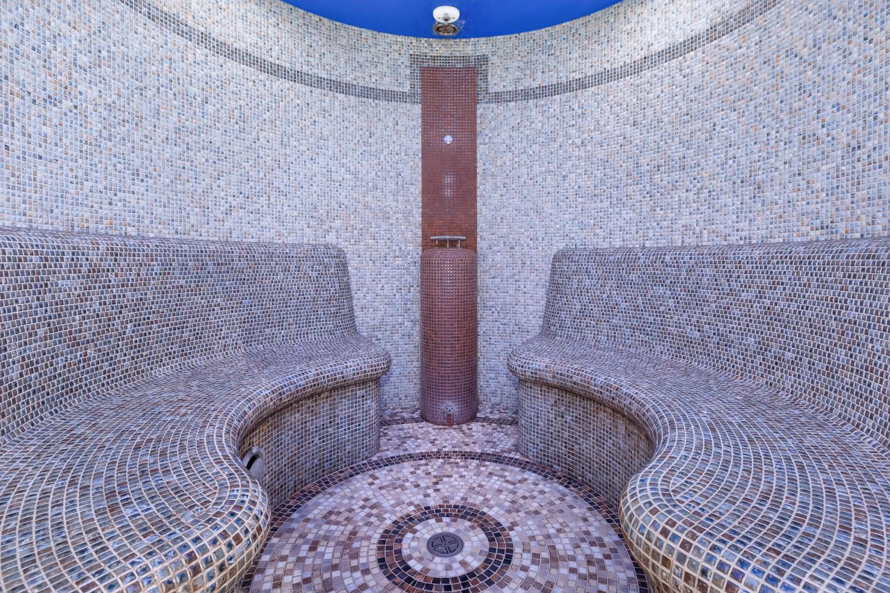 Steam room in Hotel&Spa Stary Dziwnów basen swimming pool