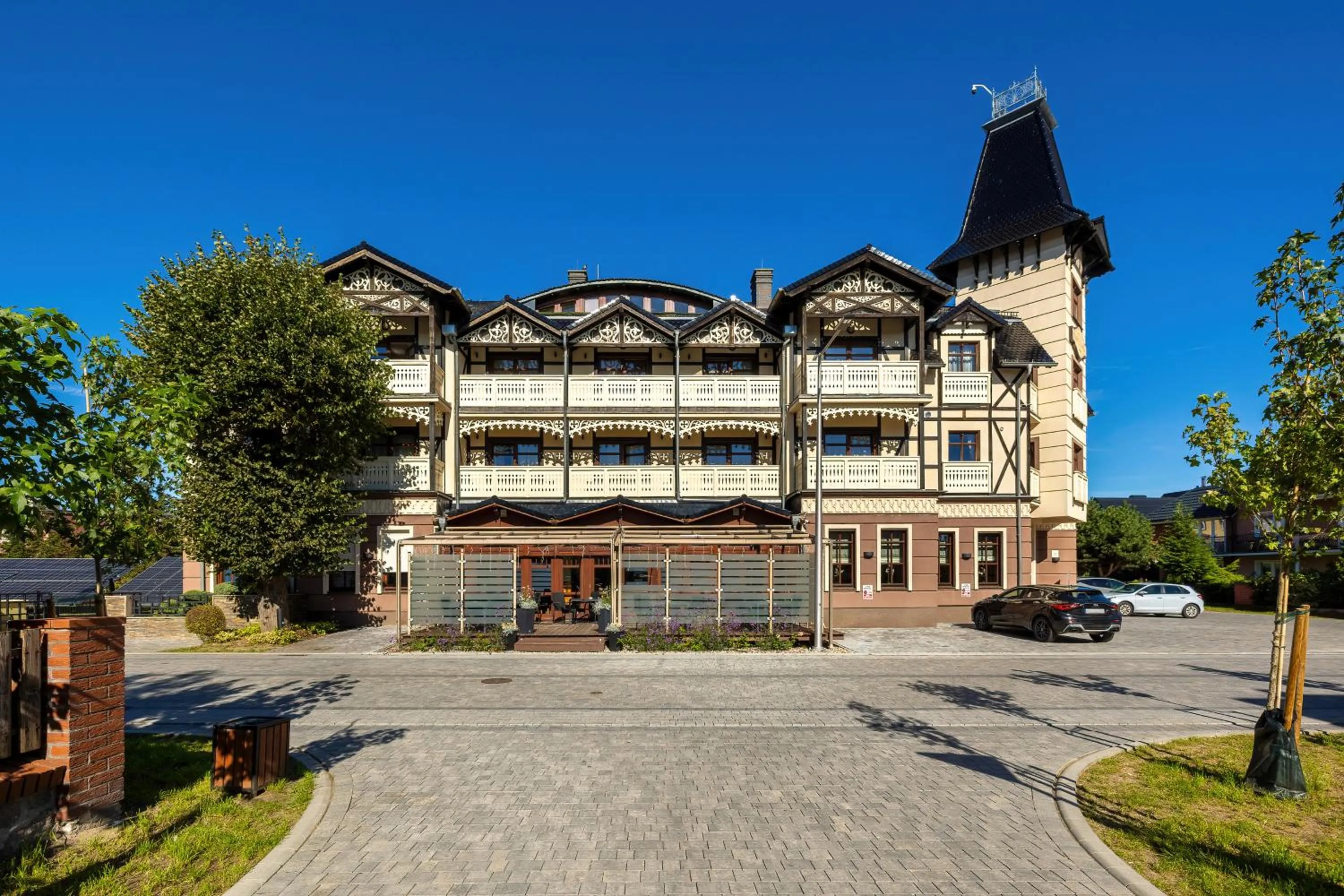Property building in Hotel&Spa Stary Dziwnów basen swimming pool