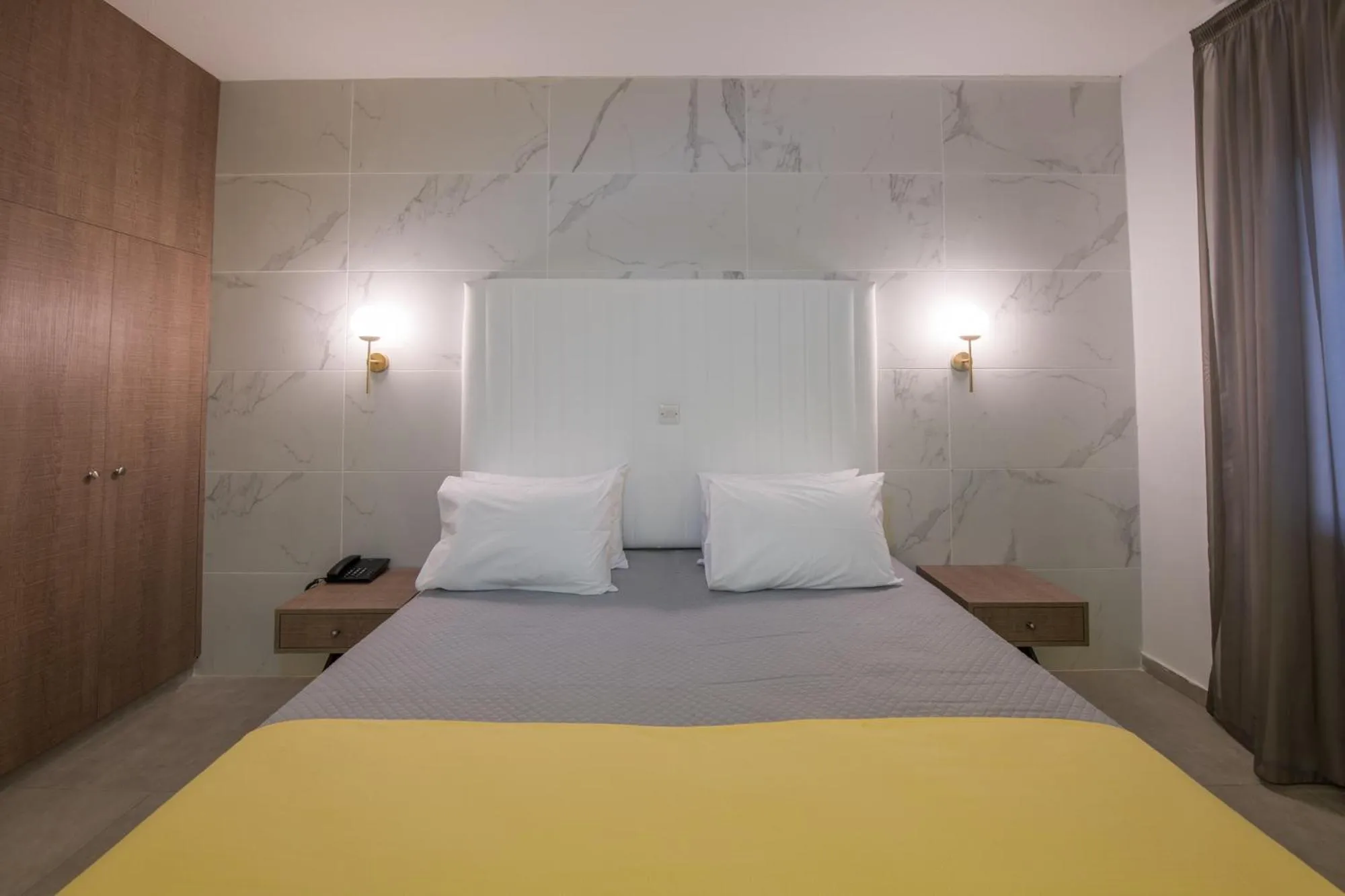 Bed in Narcissos Waterpark Resort