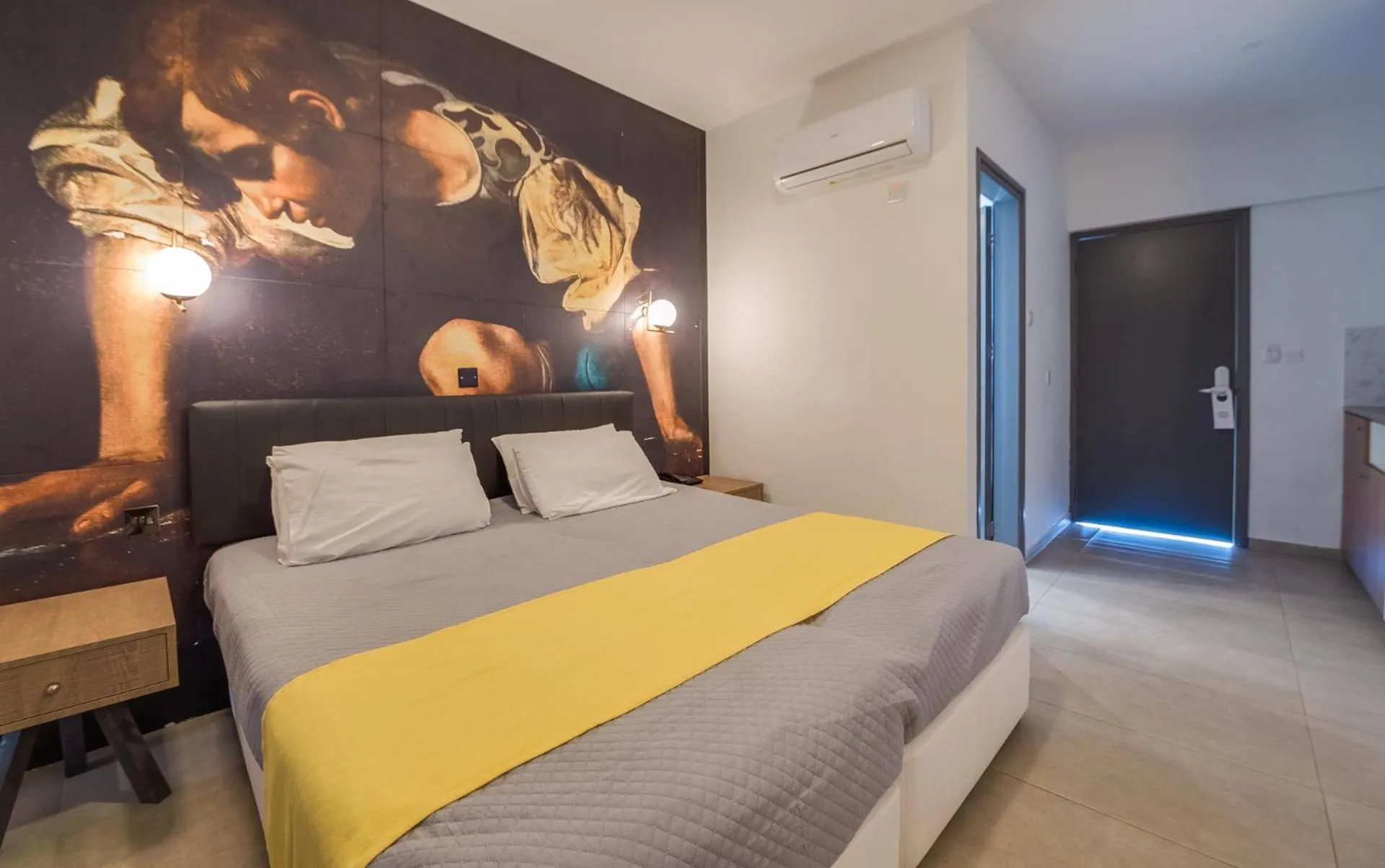 Bed in Narcissos Waterpark Resort