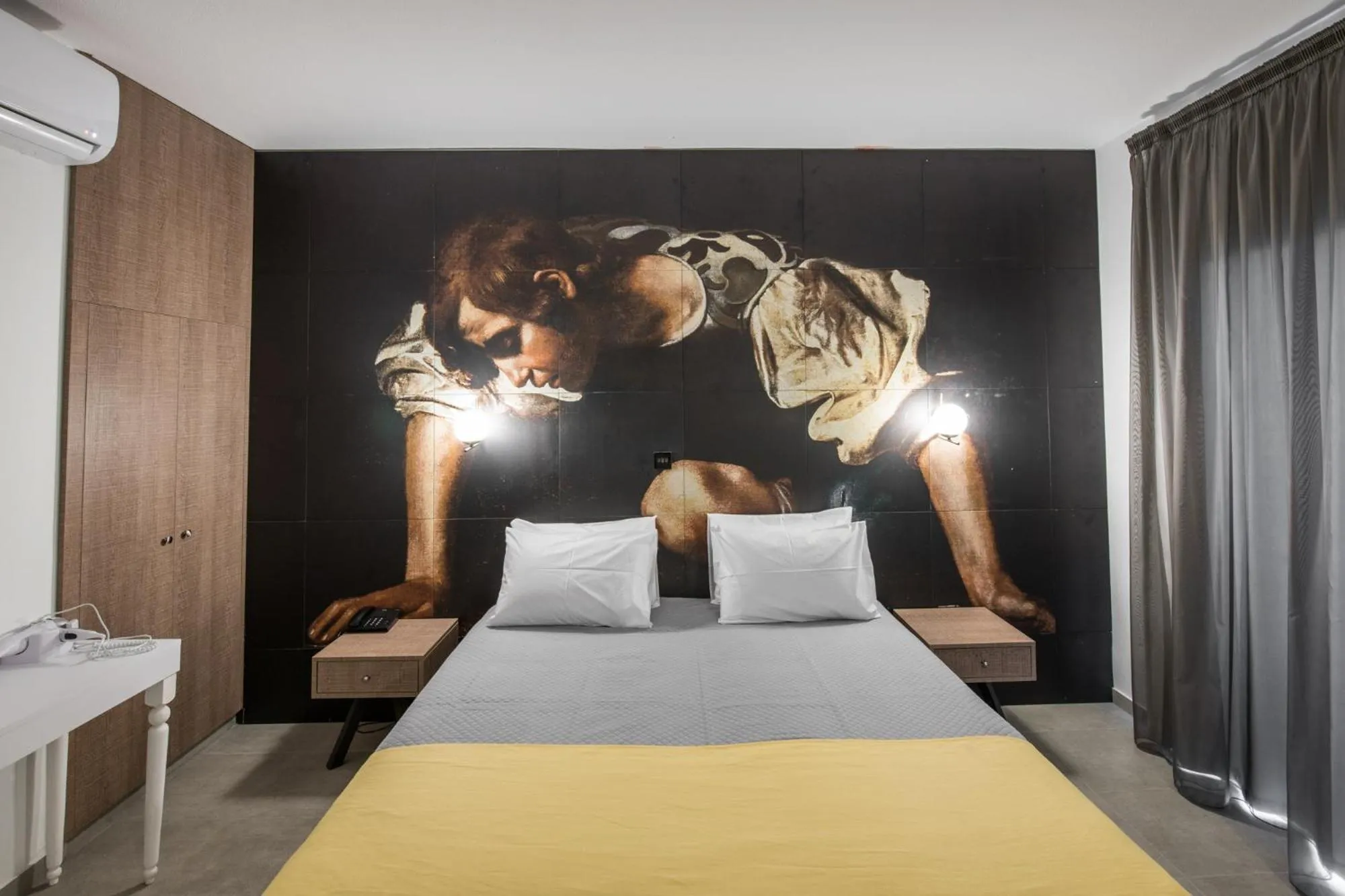 Bed in Narcissos Waterpark Resort