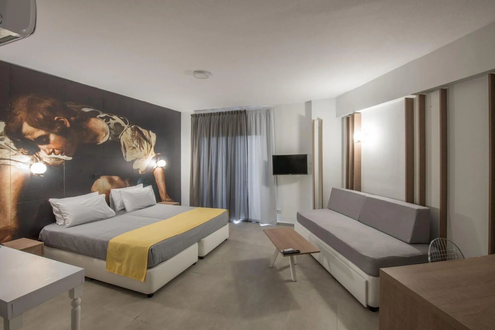 Bed in Narcissos Waterpark Resort