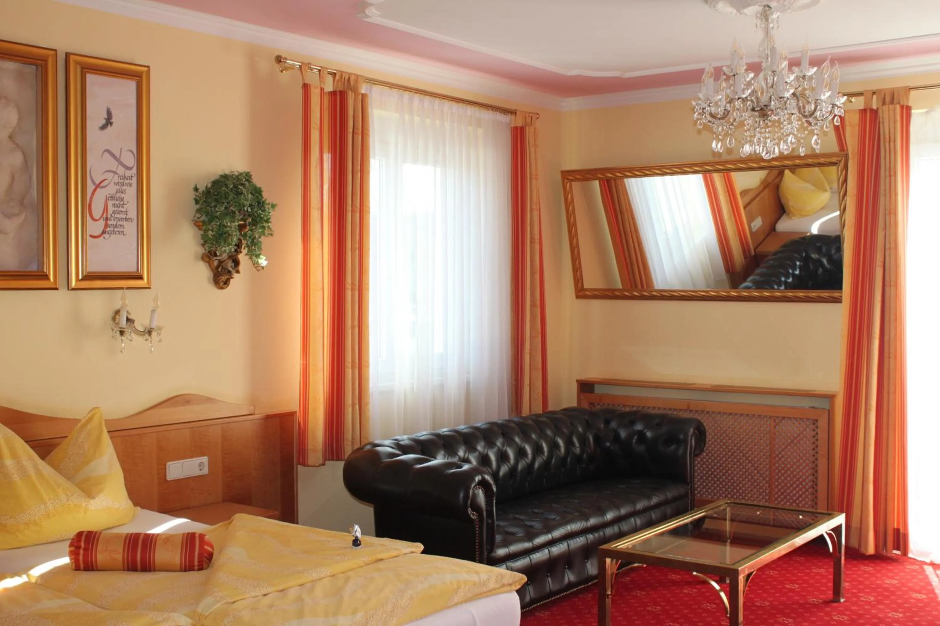 Bed in City Hotel Neunkirchen