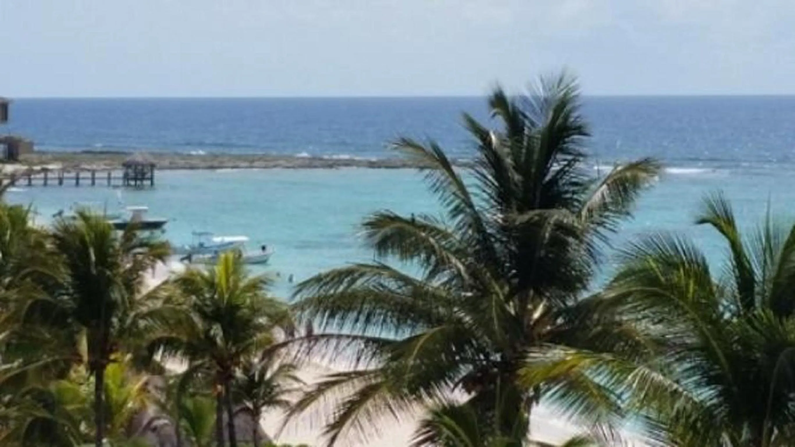 Day in Aquatech Villas DeRosa Resort