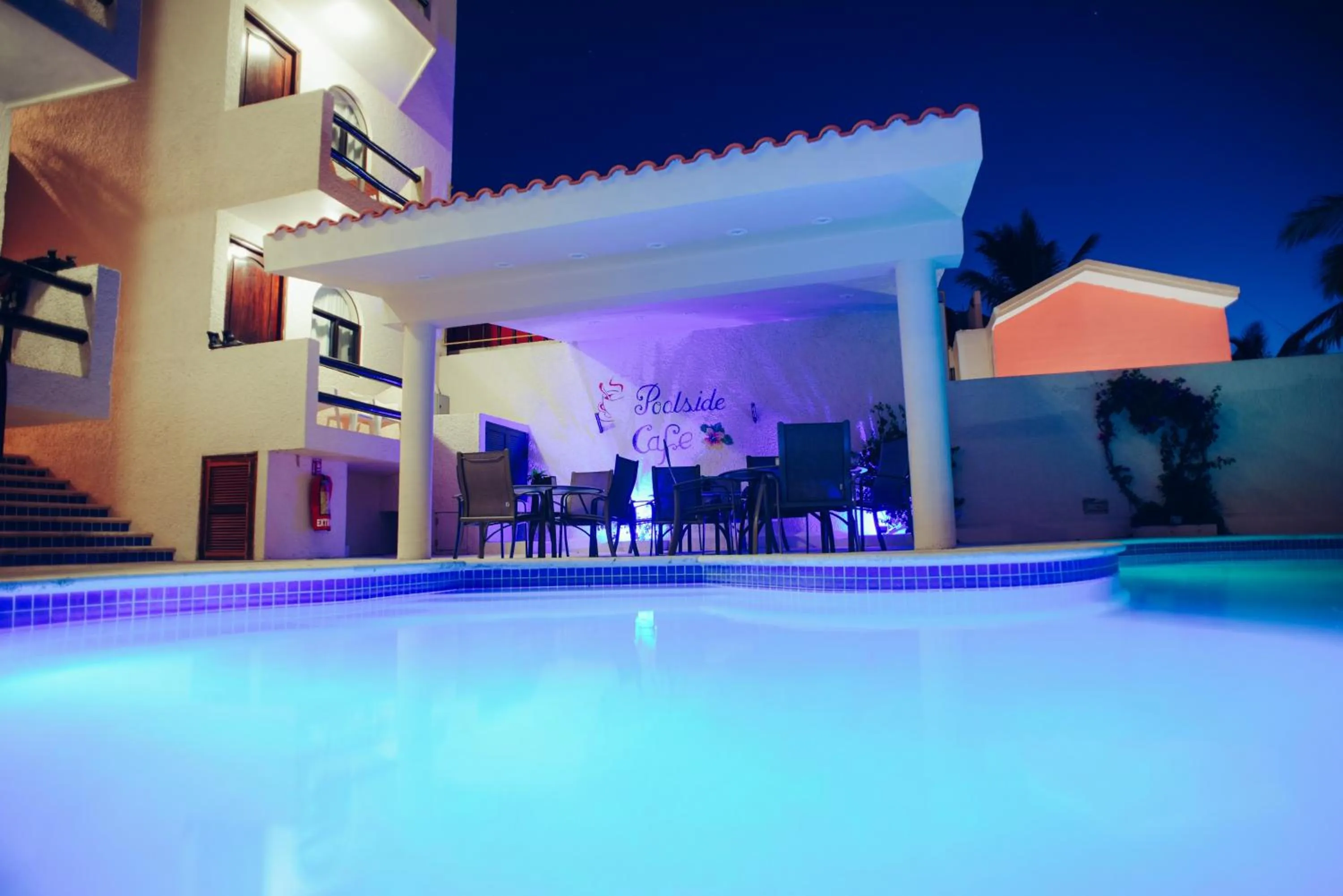 Restaurant/places to eat in Aquatech Villas DeRosa Resort