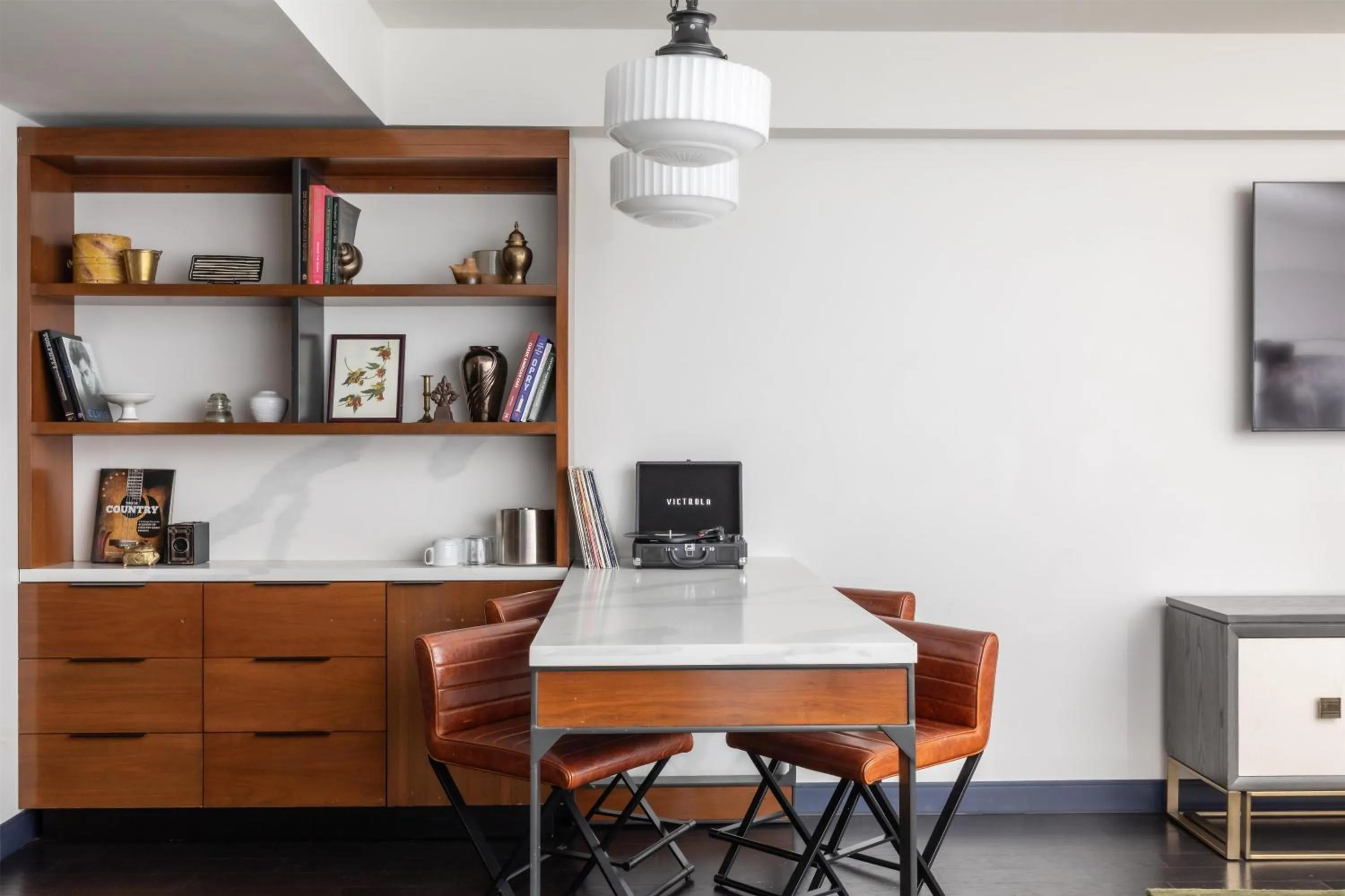 Photo of the whole room in Holston House Nashville, in The Unbound Collection by Hyatt