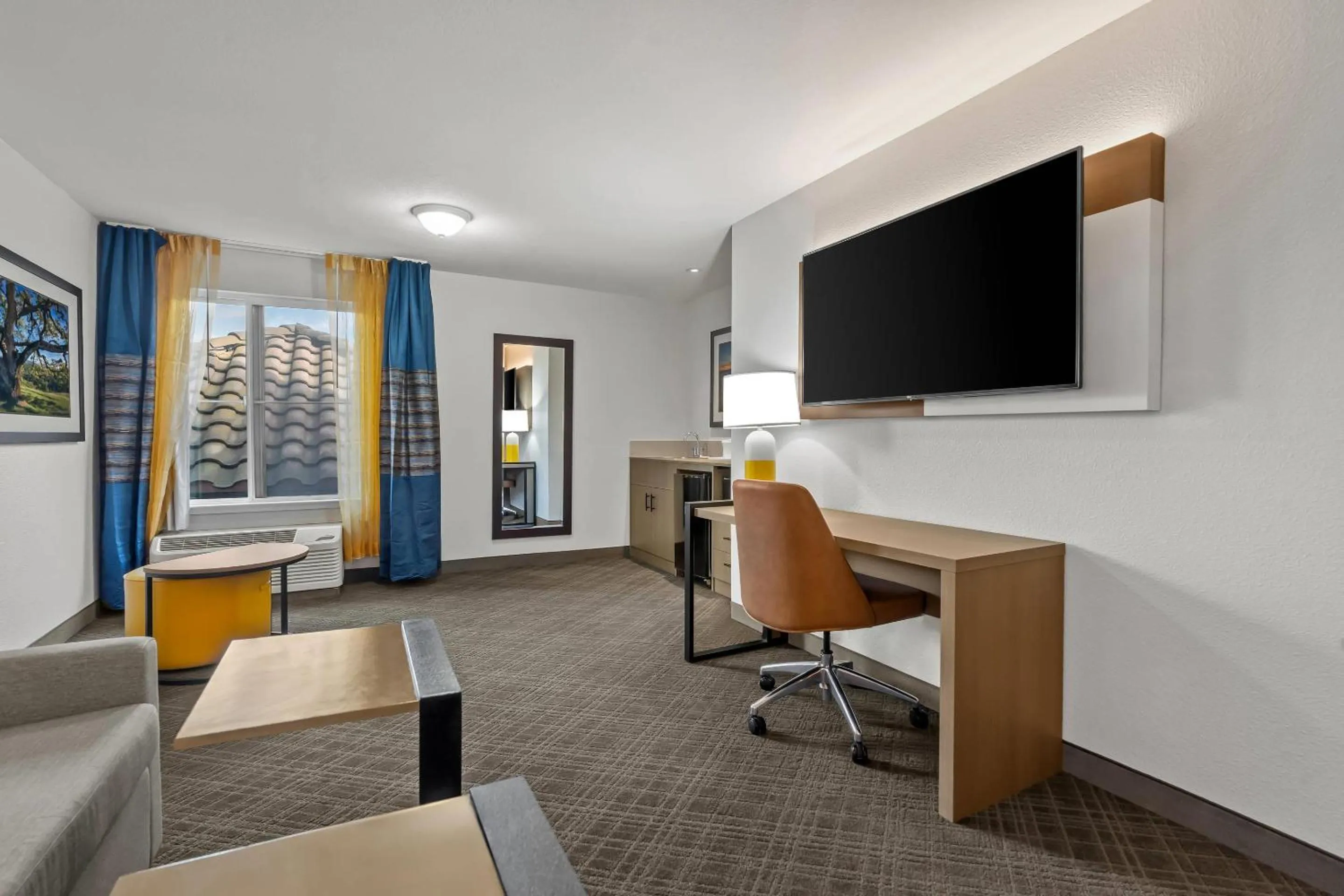 Bedroom in Comfort Inn South San Jose - Morgan Hill