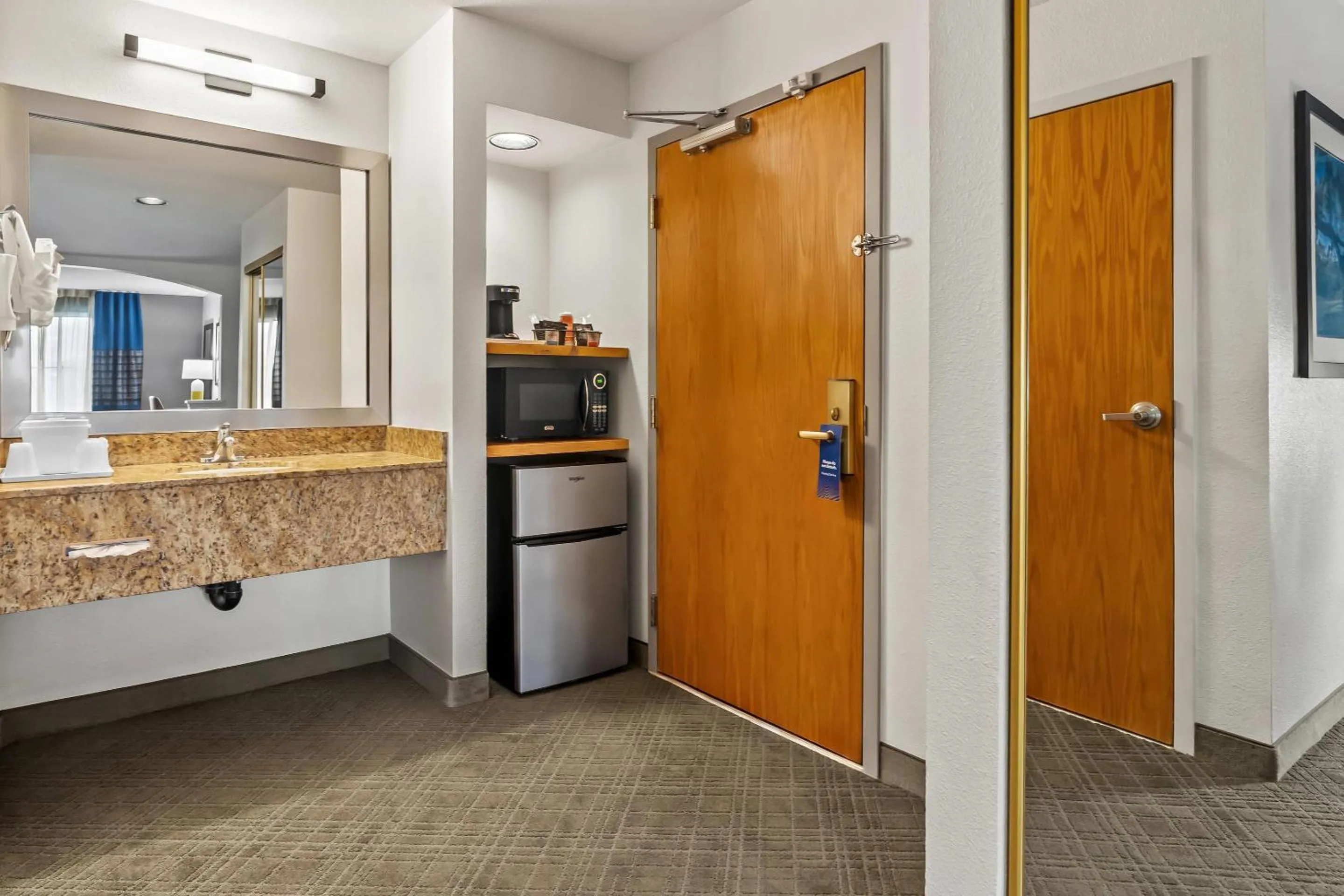 Bedroom in Comfort Inn South San Jose - Morgan Hill