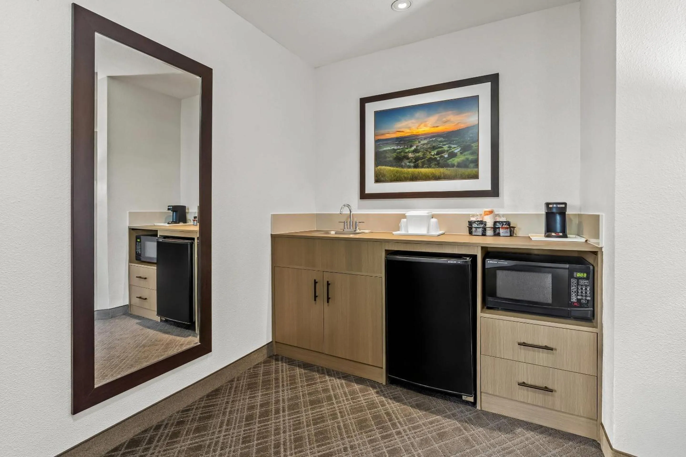 Bedroom in Comfort Inn South San Jose - Morgan Hill