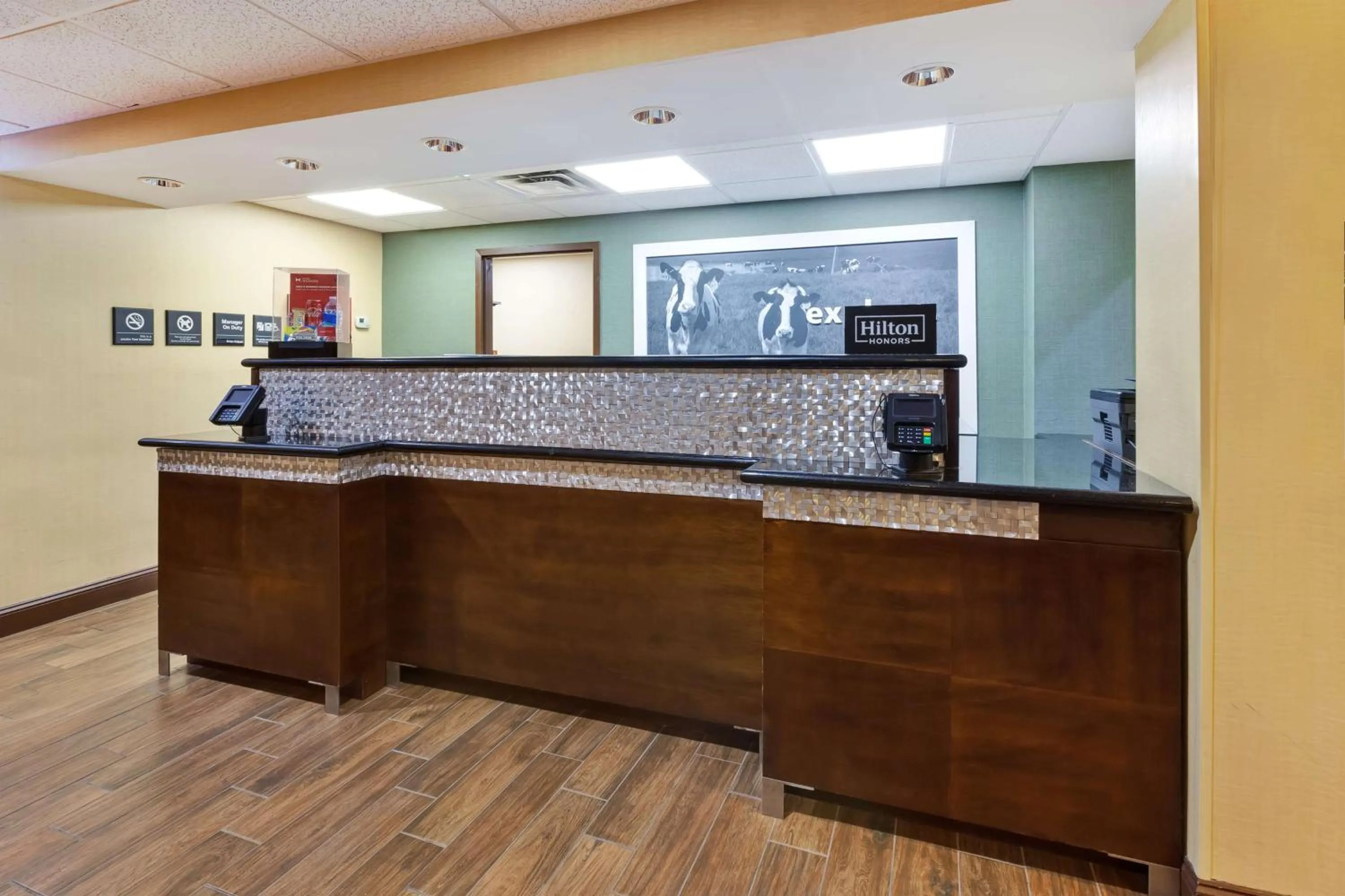 Lobby or reception in Hampton Inn Cincinnati Airport-North