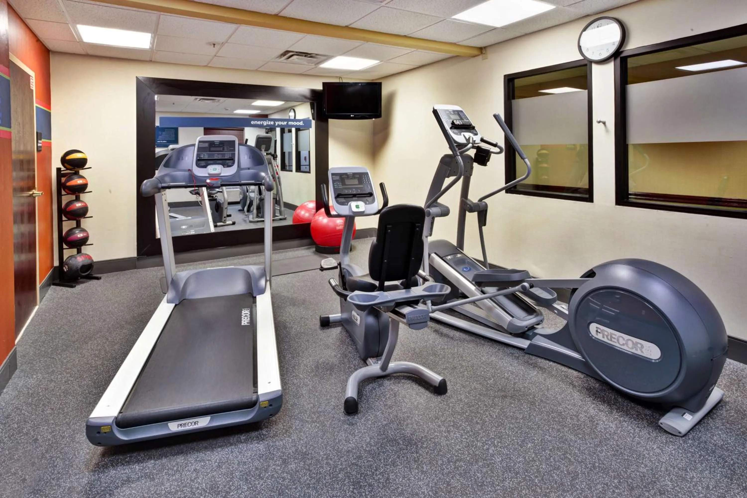 Fitness centre/facilities in Hampton Inn Cincinnati Airport-North