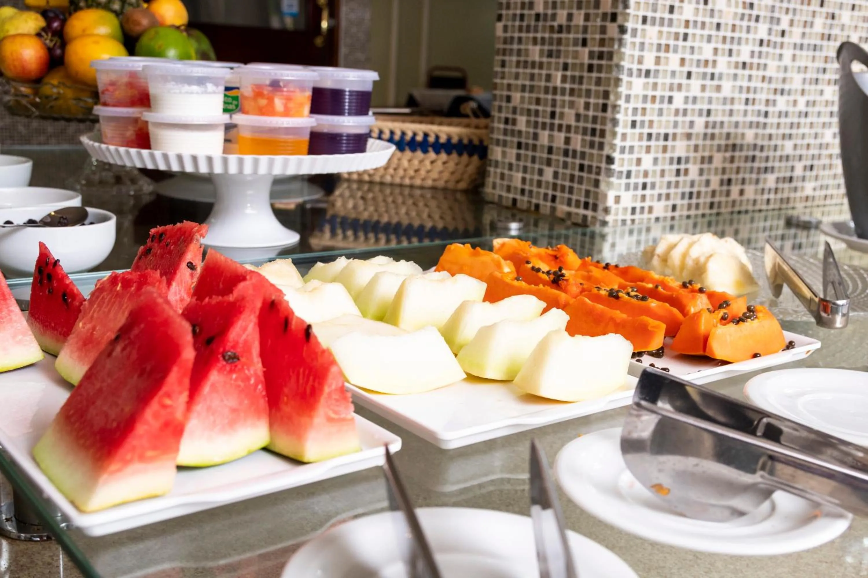 Breakfast in Victoria Plaza Hotel