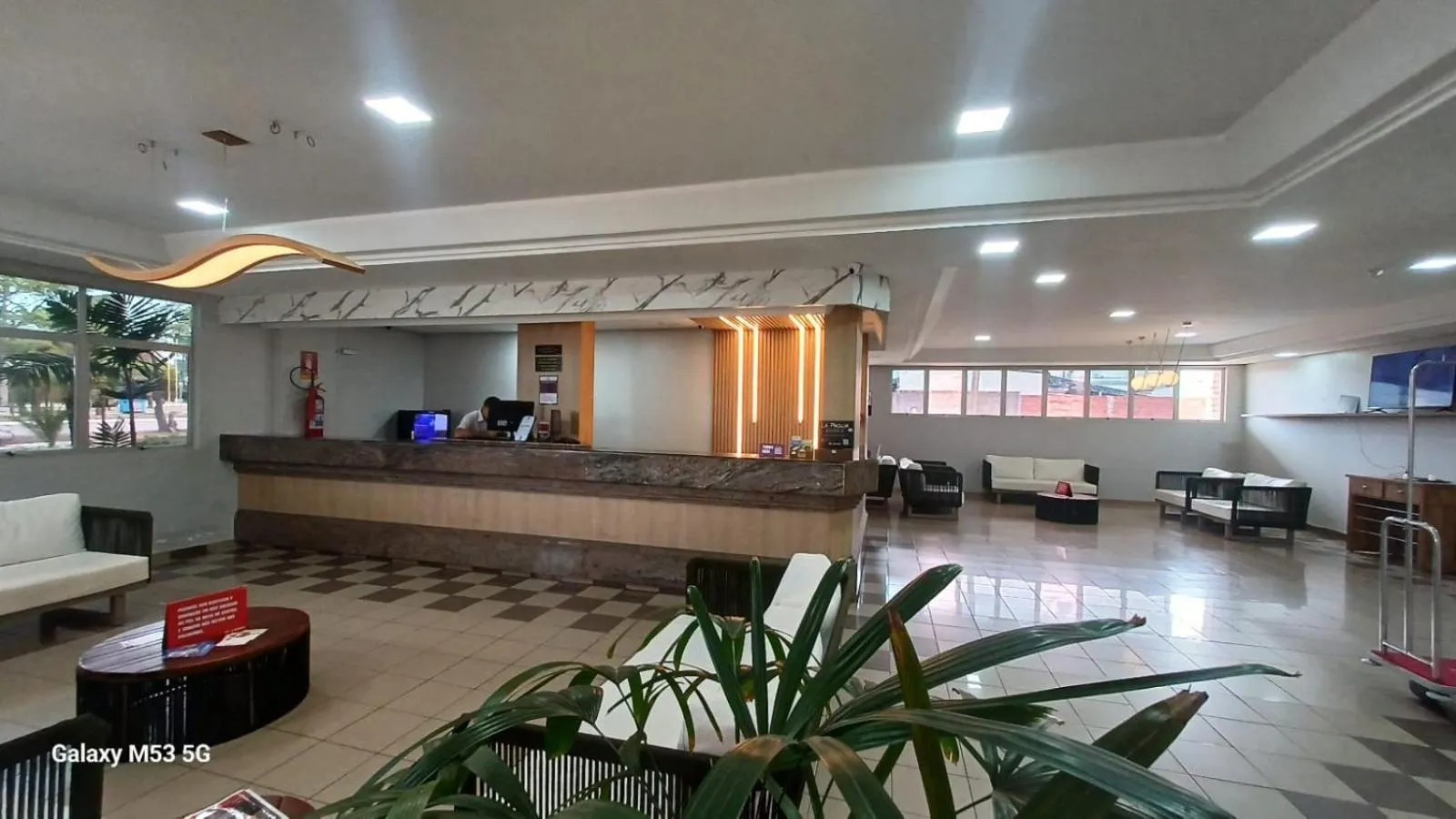 Seating area in Victoria Plaza Hotel