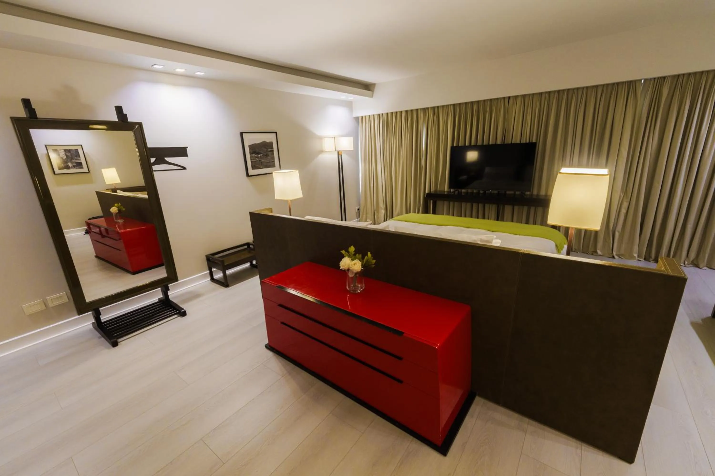 TV and multimedia in Libertad Hotel Buenos Aires