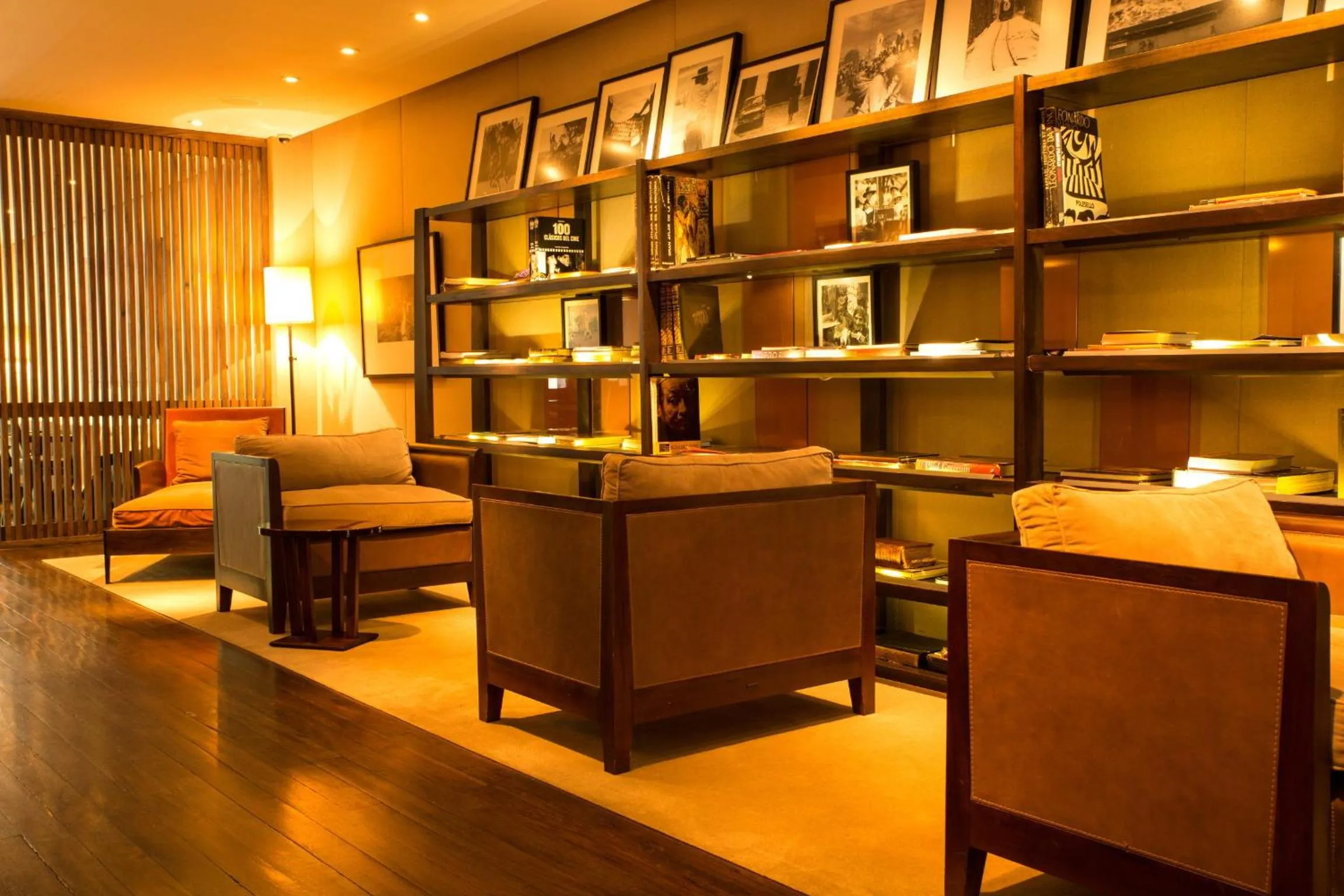 Library in Libertad Hotel Buenos Aires