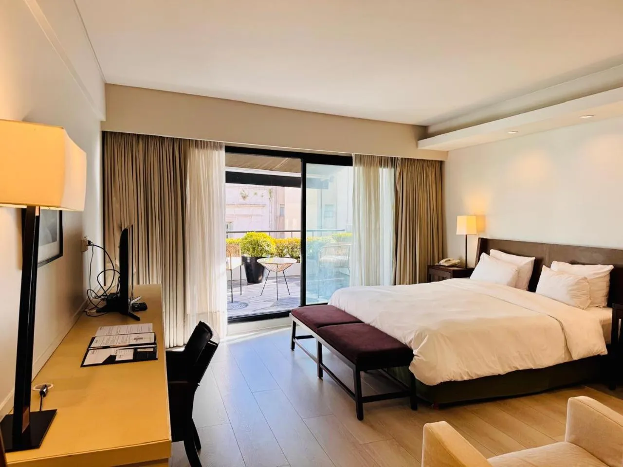 Balcony/Terrace, Bed in Libertad Hotel Buenos Aires