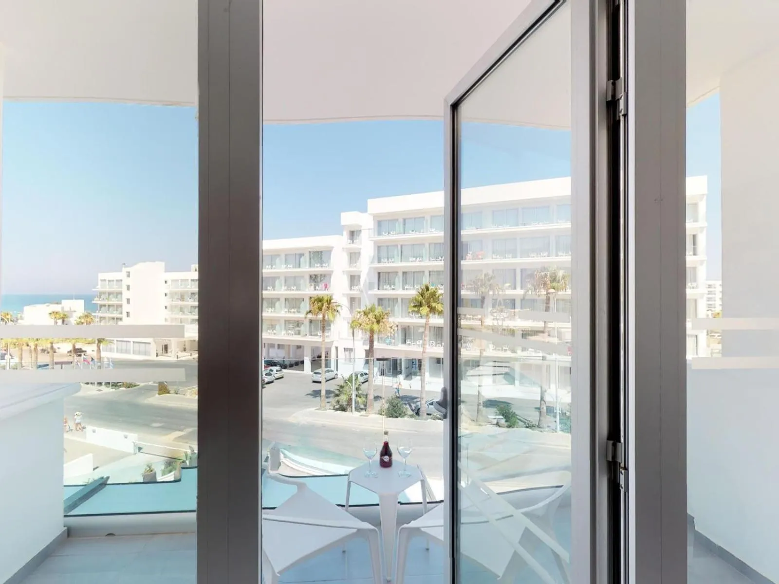 Balcony/Terrace in The Blue Ivy Hotel & Suites