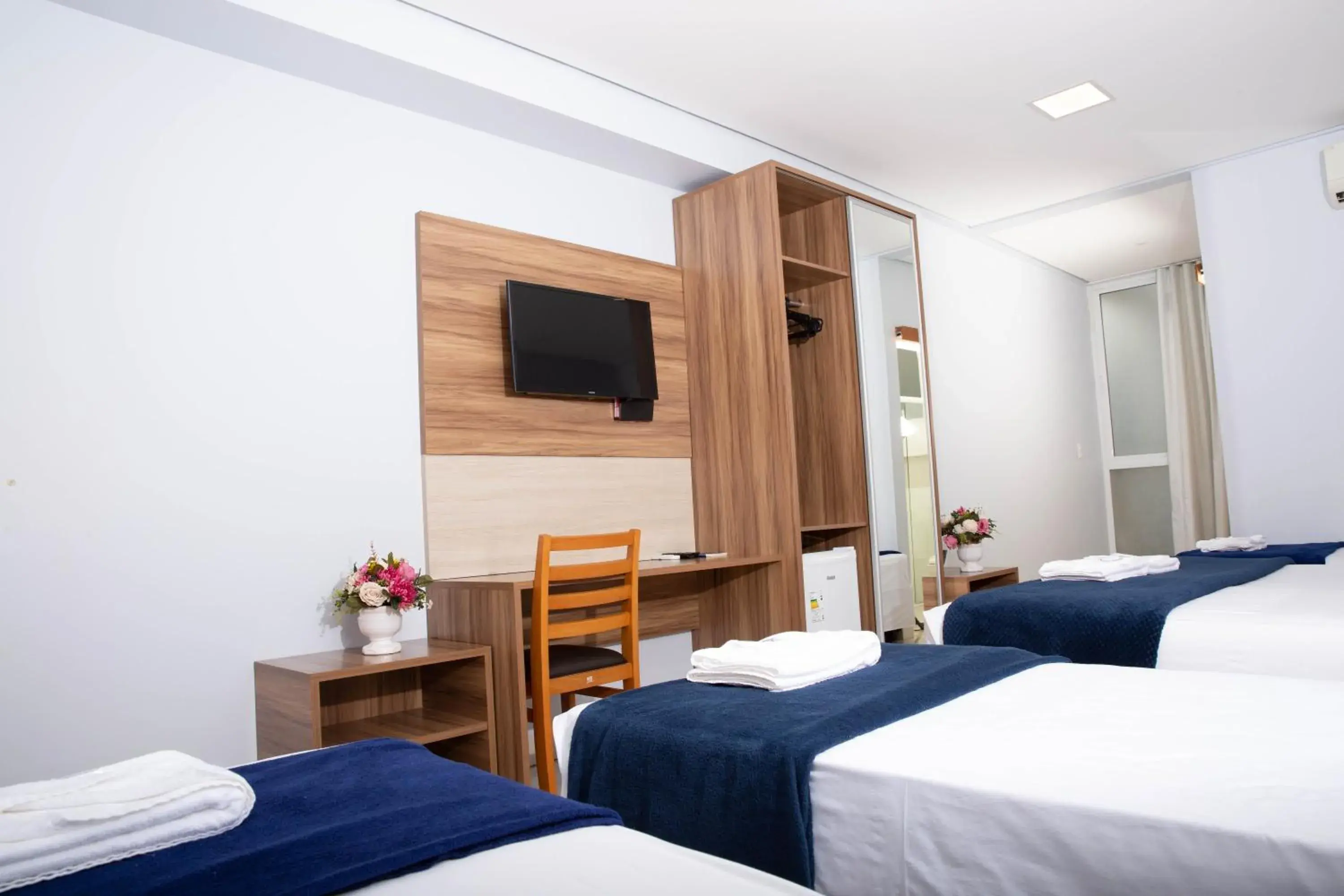 Superior Quadruple Room in Hotel Araguaia Superior Quadruple Room in Hotel Araguaia