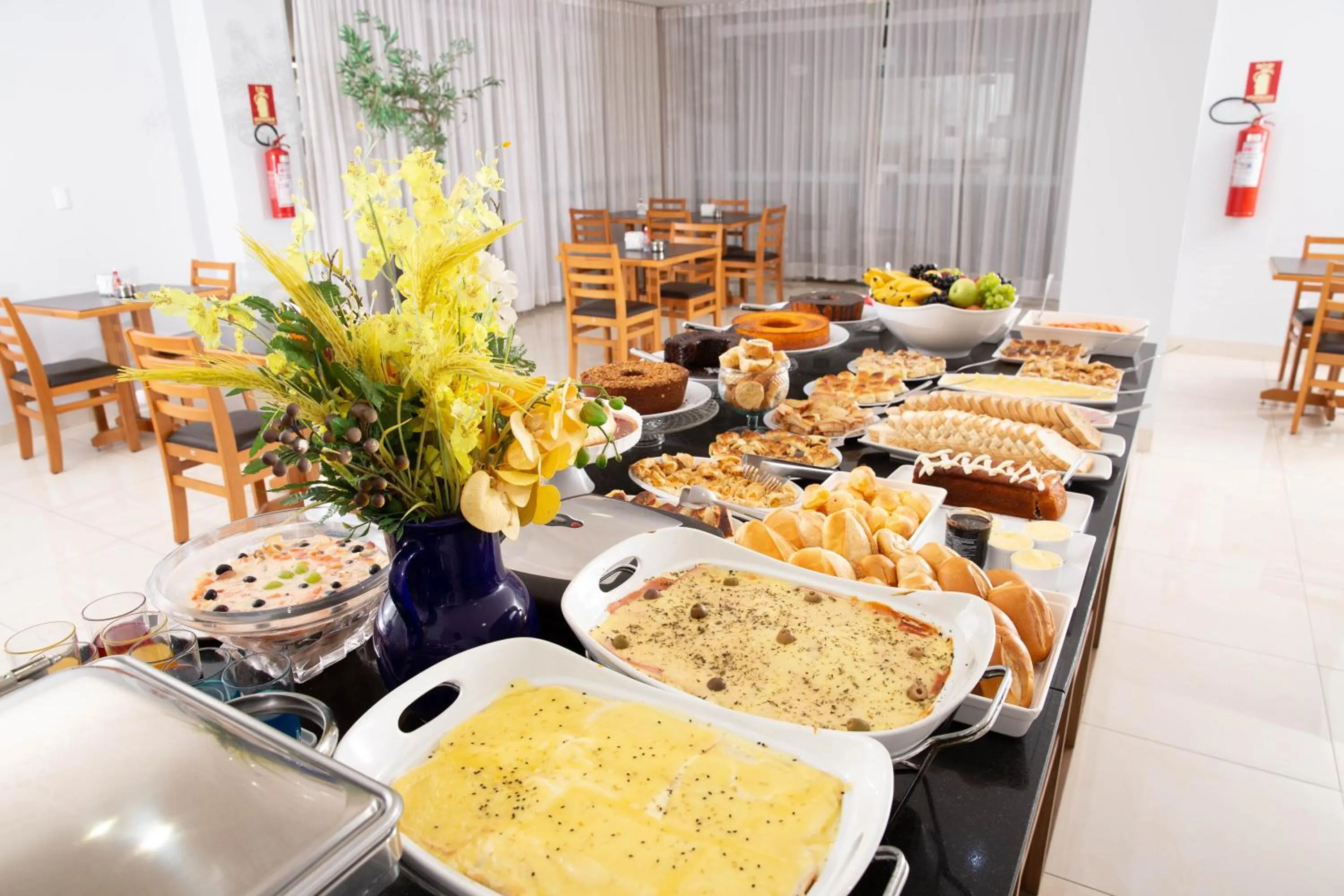 Restaurant/places to eat in Hotel Araguaia