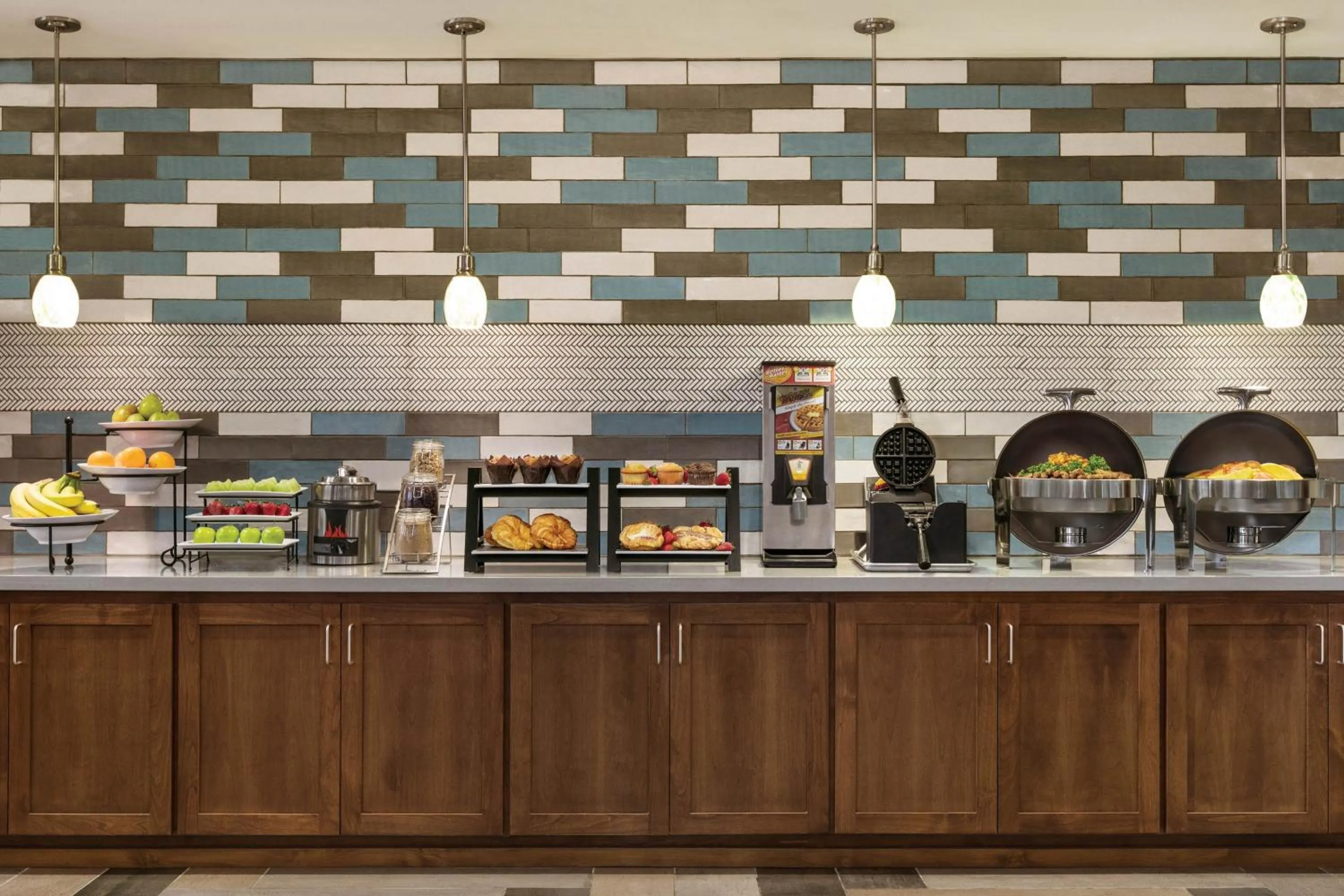 Restaurant/places to eat in Four Points by Sheraton Sacramento Airport