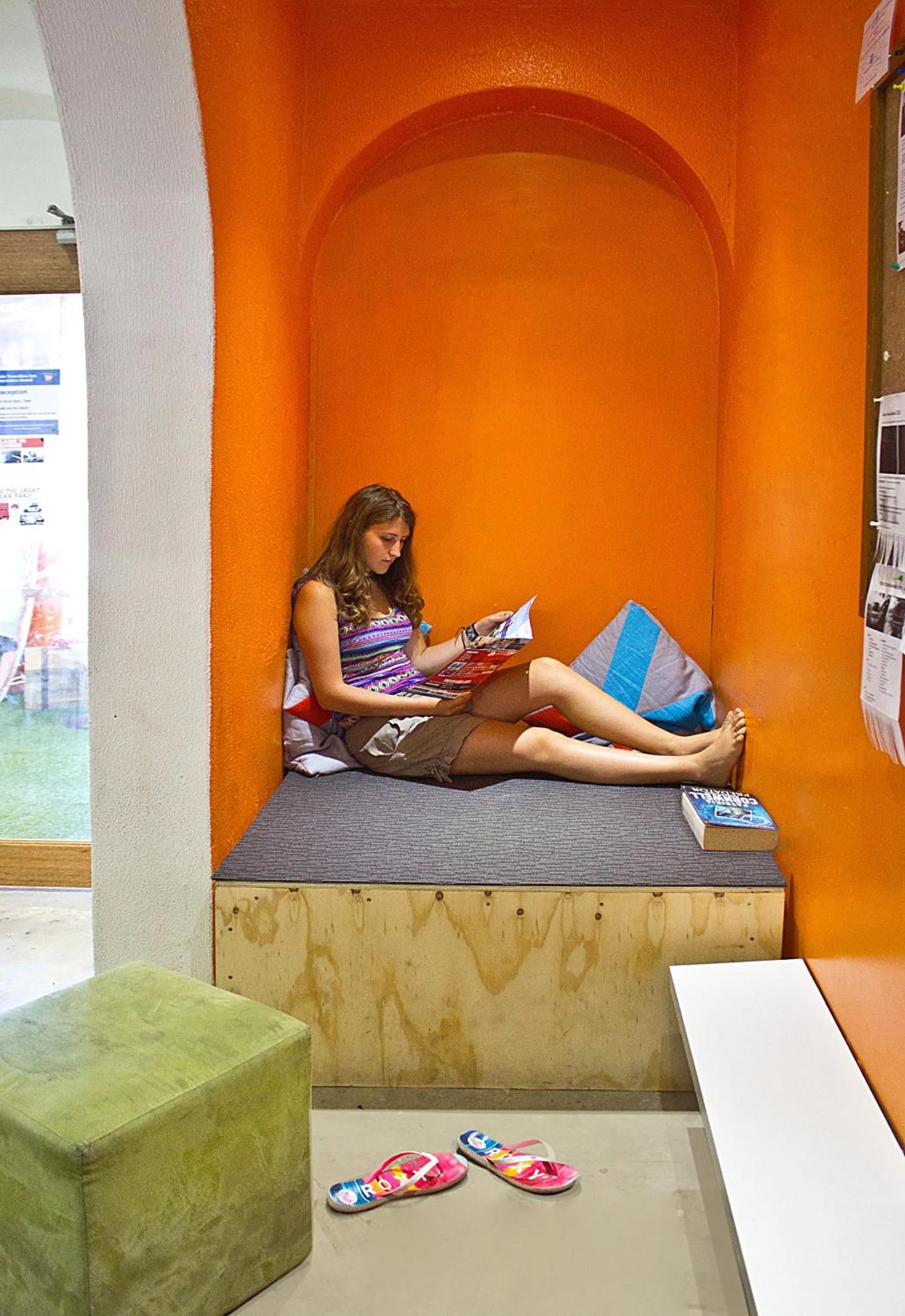 Guests, Bed in Adelaide Travellers Inn Backpackers Hostel