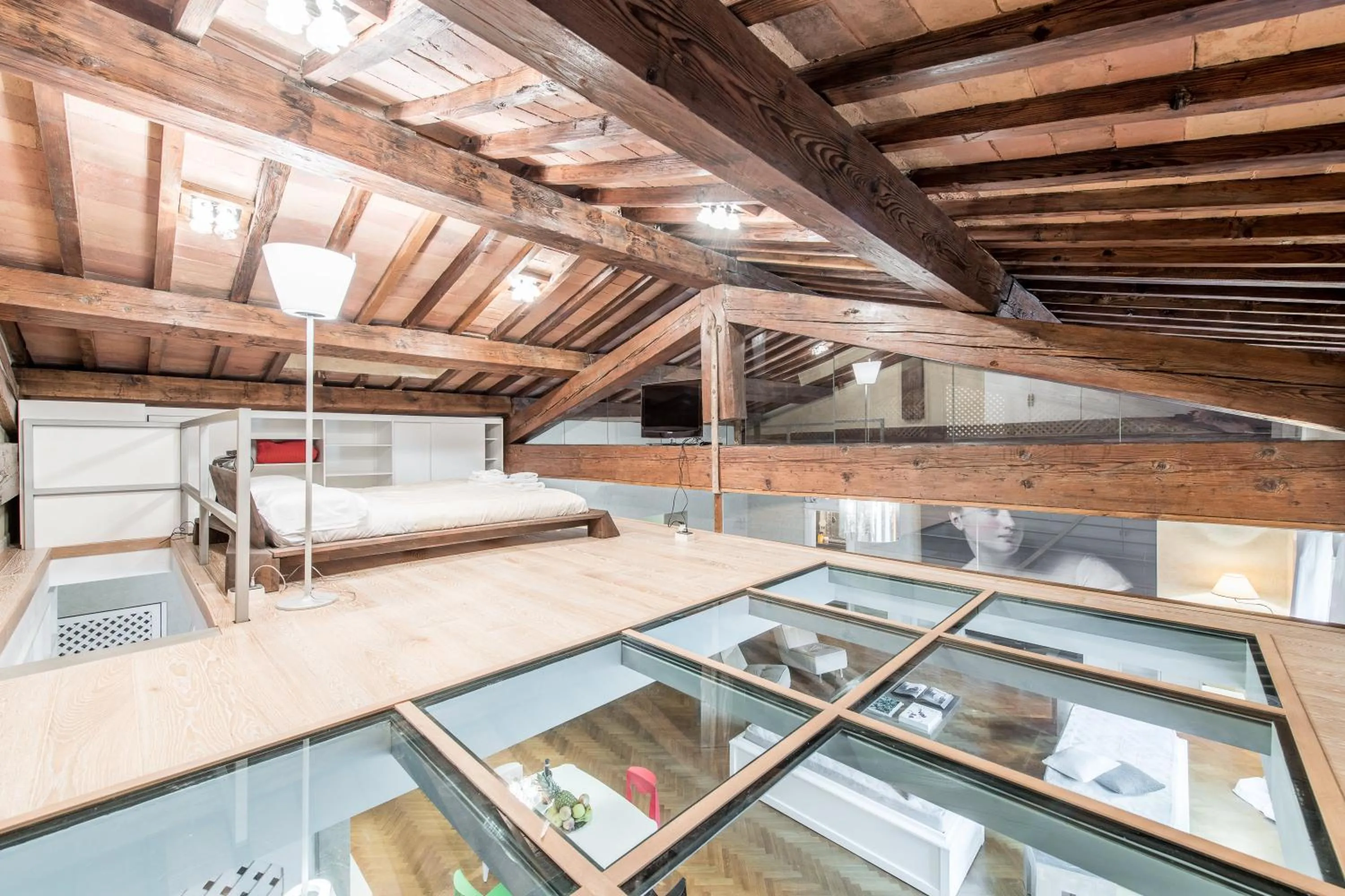 Bed in Duomo Luxury Loft by Mmega