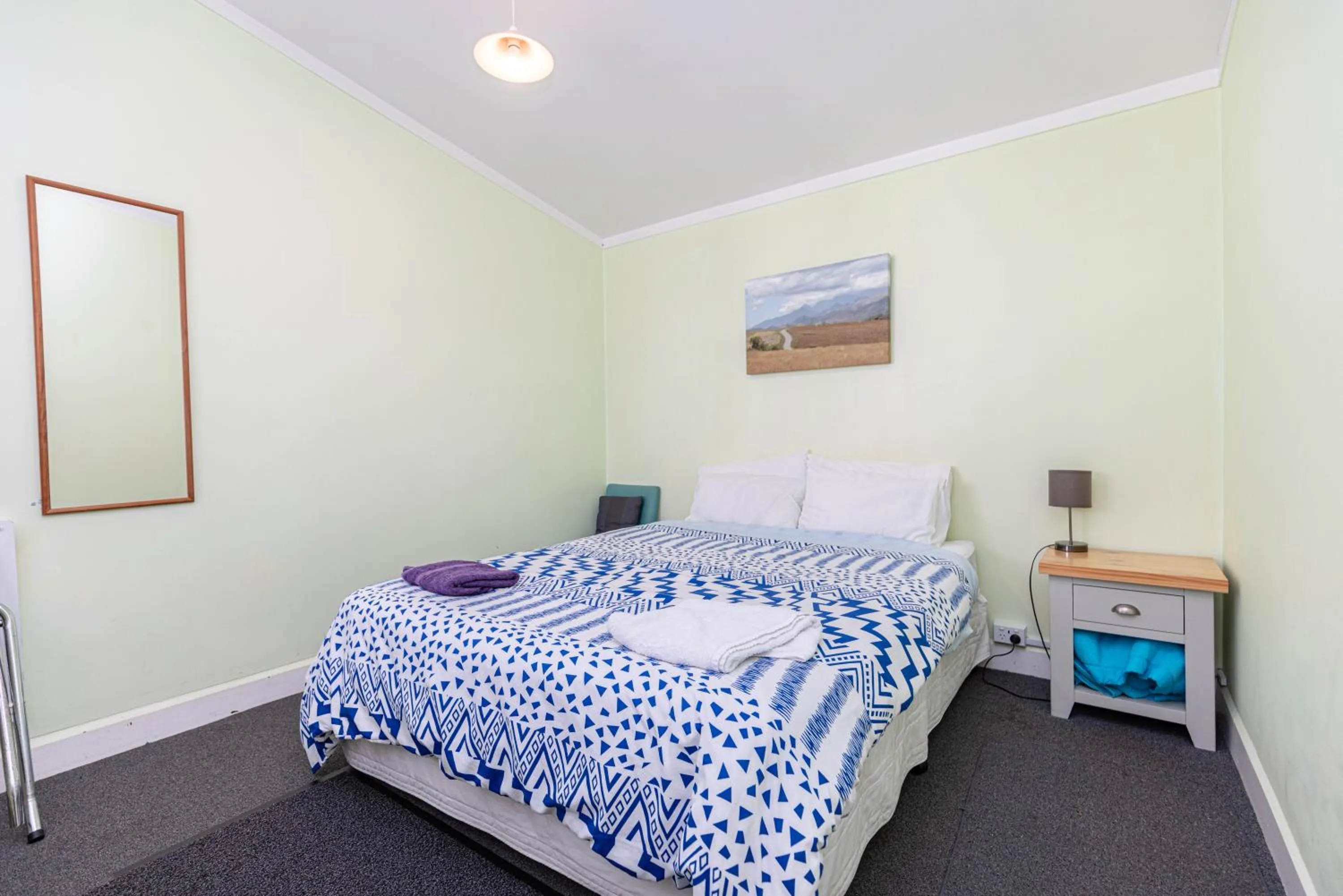 Photo of the whole room, Bed in Braemar House B&B and YHA Hostel