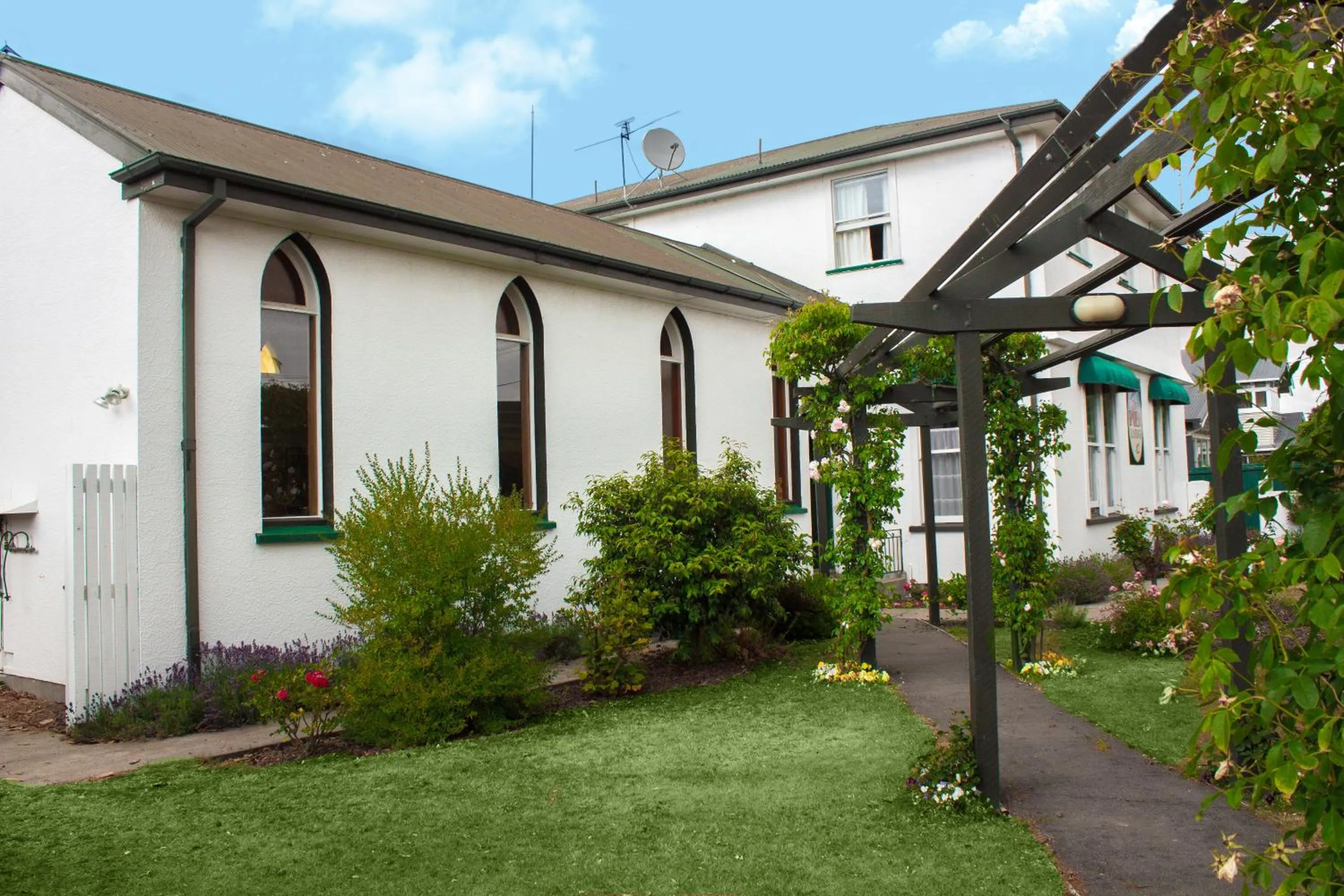 Property building in The Pier Lodge Bed And Breakfast