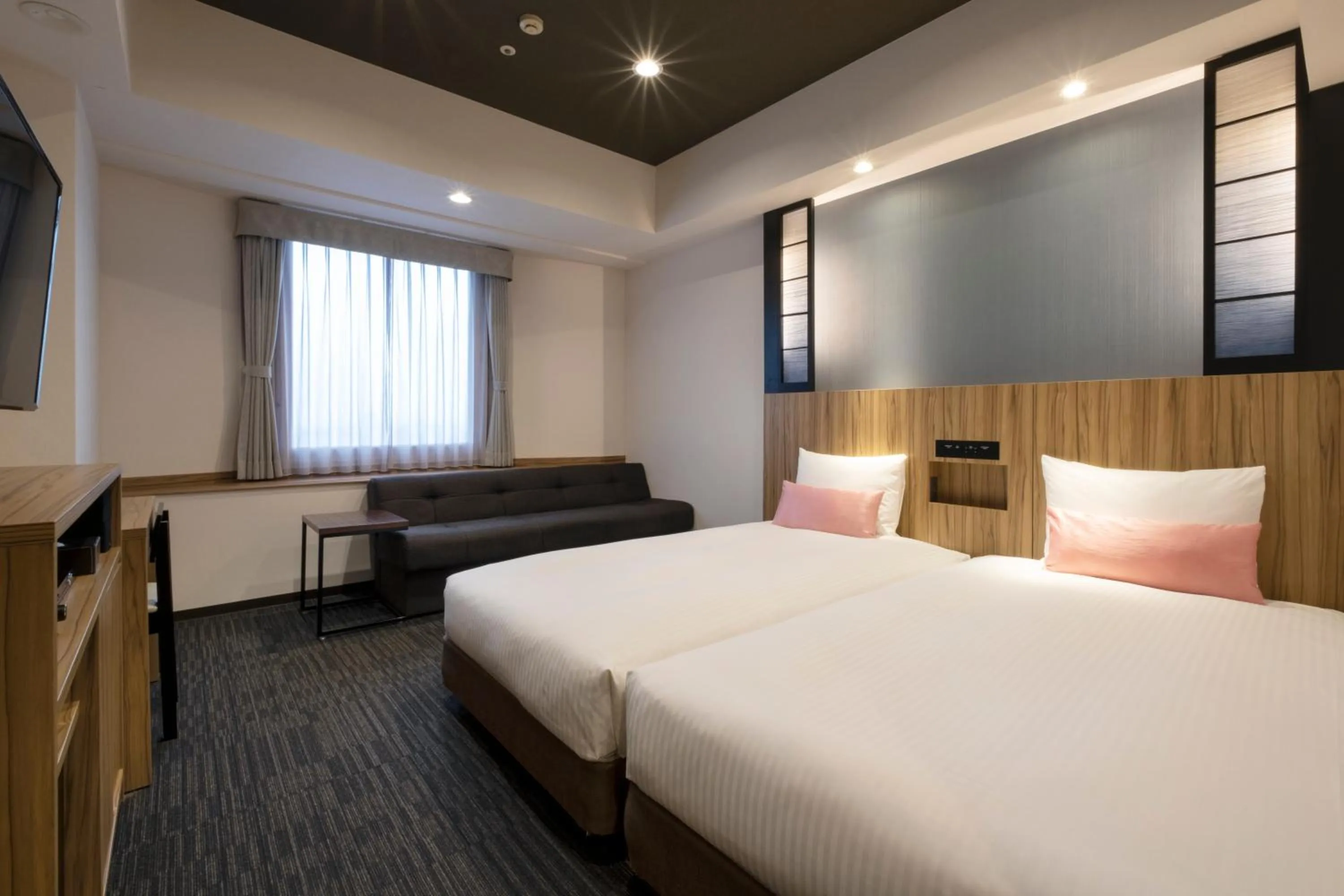 Bed in Hundred Stay Tokyo Shinjuku