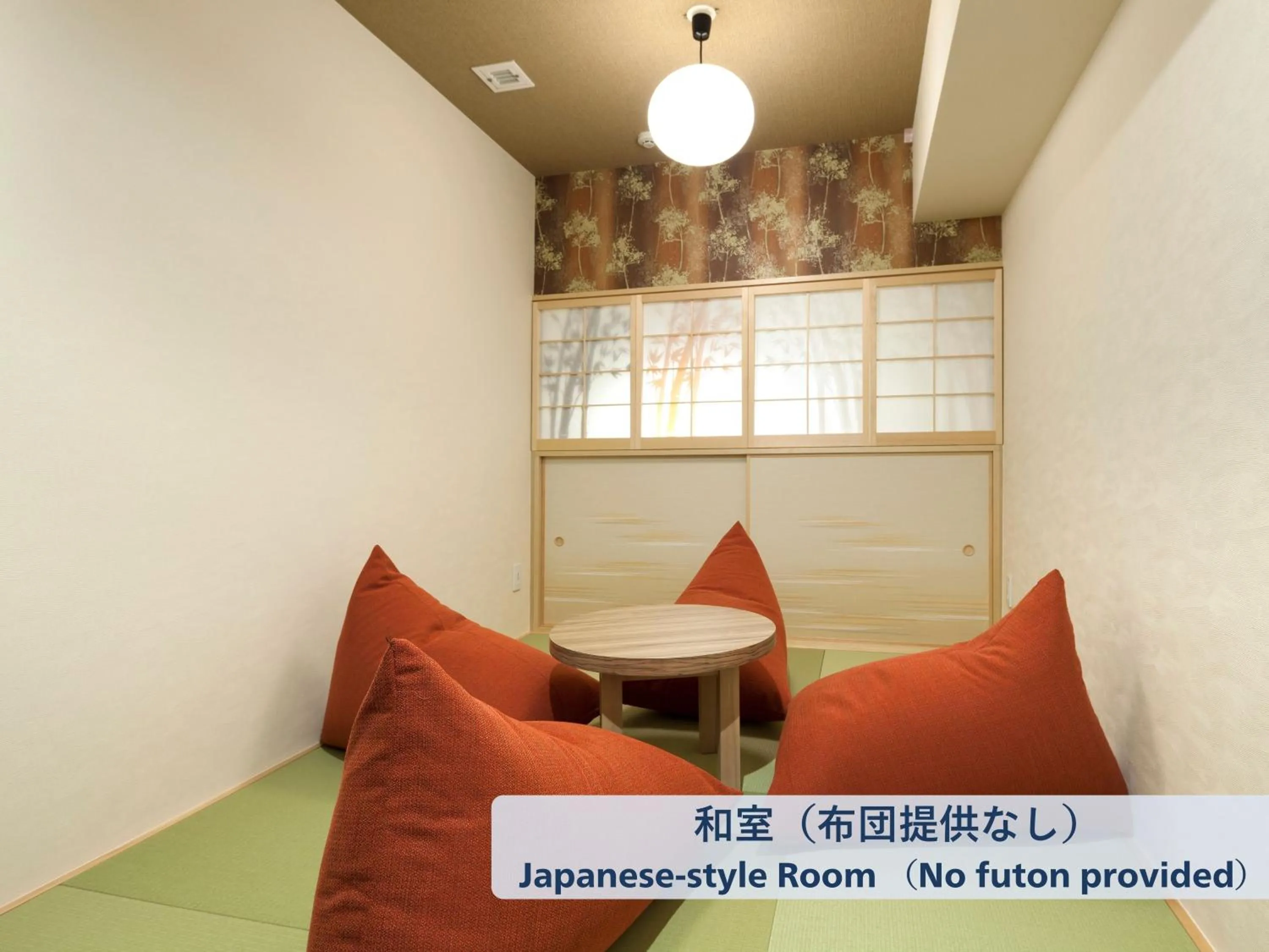 Photo of the whole room in Hundred Stay Tokyo Shinjuku
