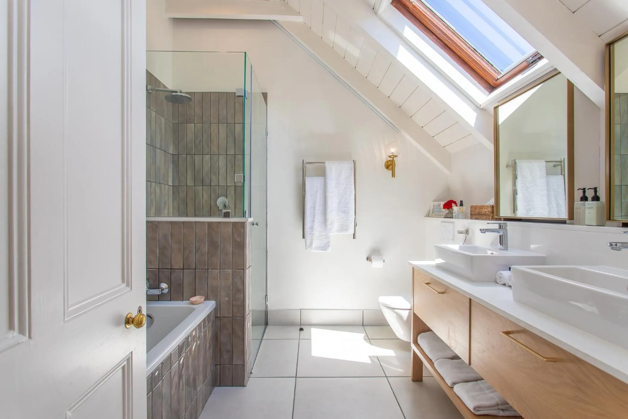 Bathroom in Auberge Clermont