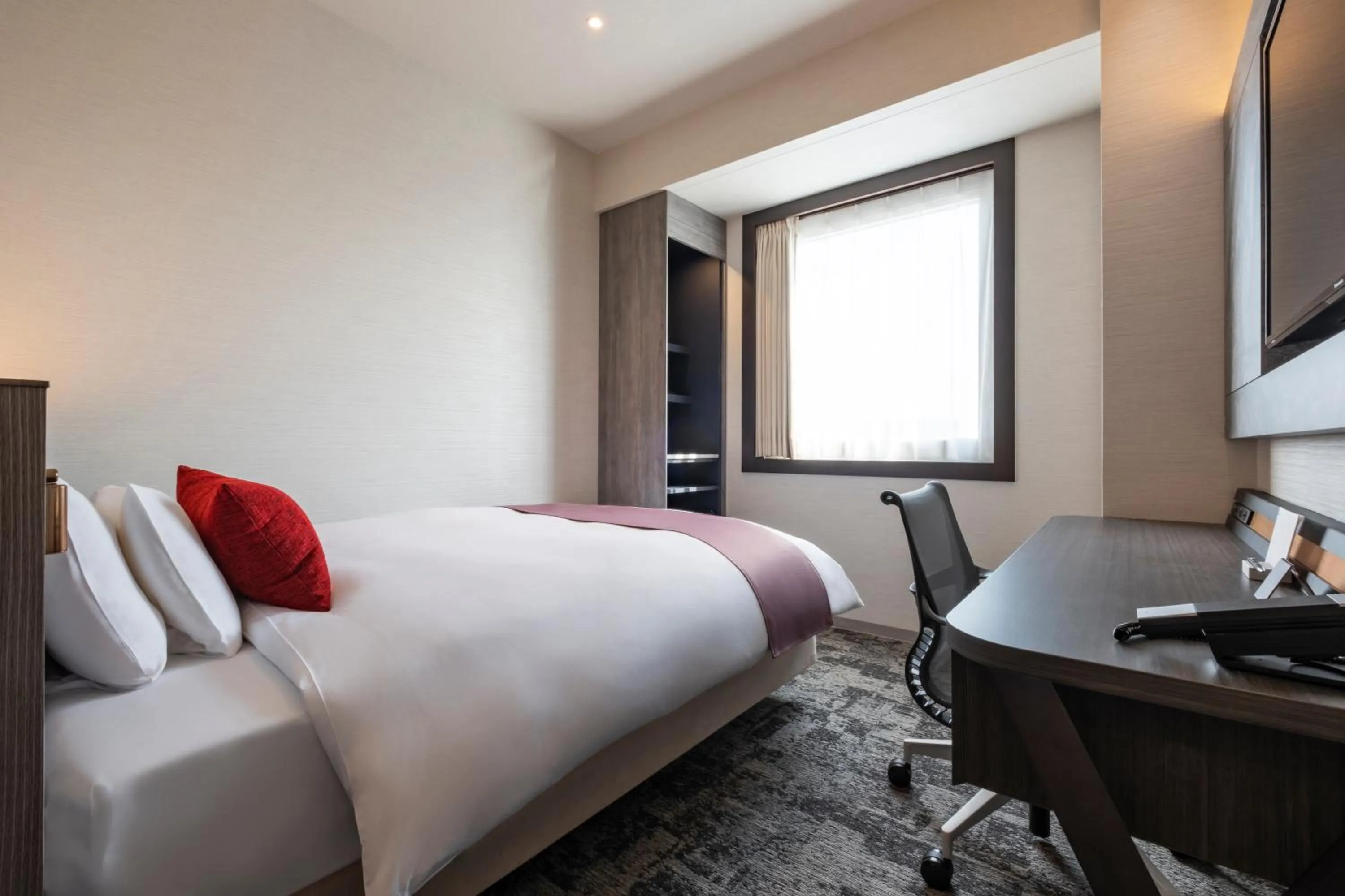 Bed in Hotel JAL City Haneda Tokyo