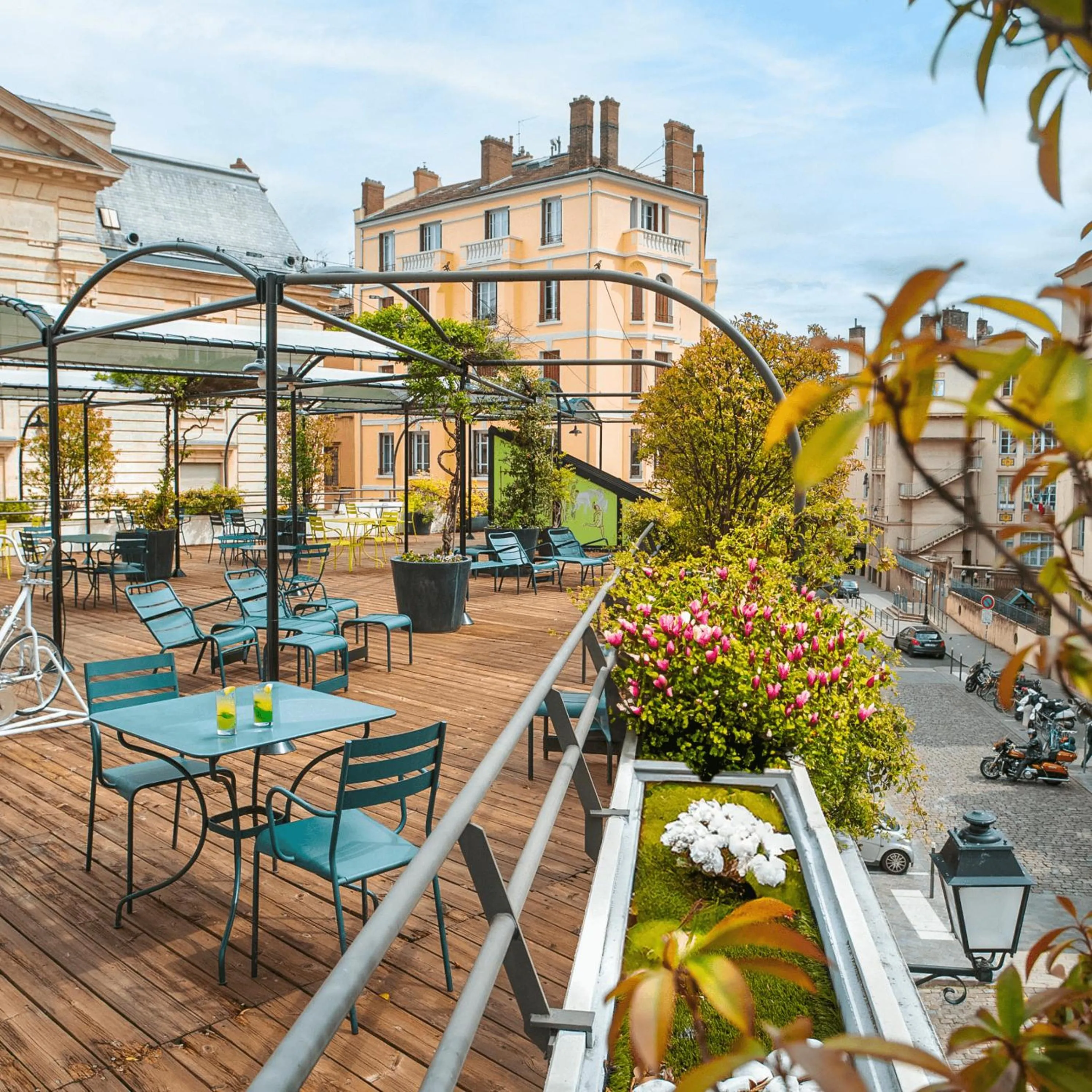 Patio in Collège Hôtel