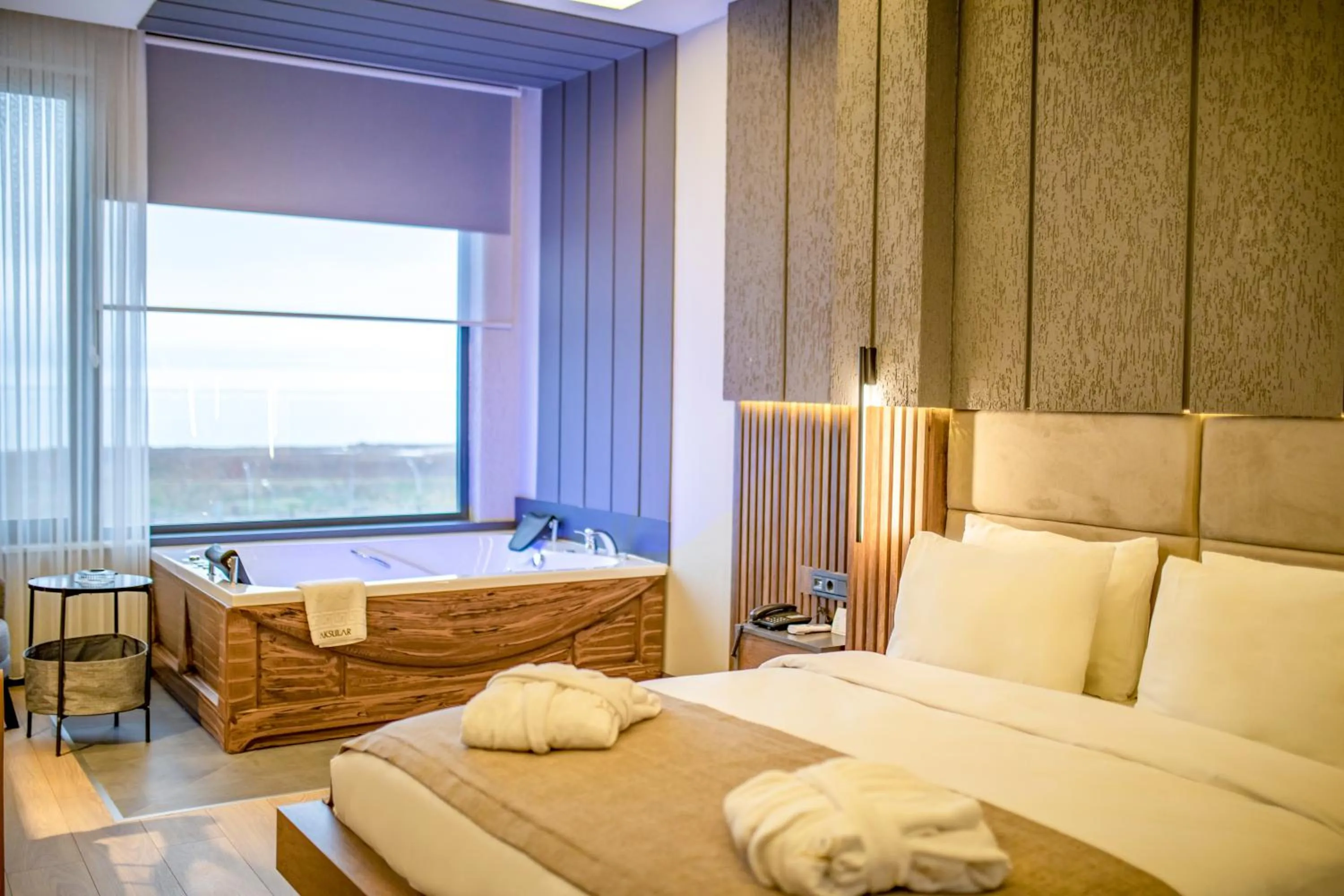 Hot Tub, Bed in Aksular Hotel