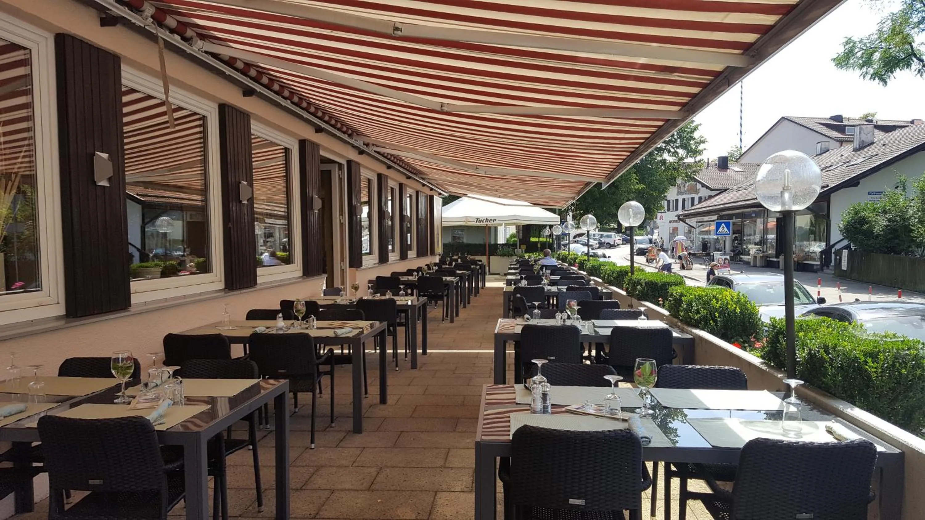 Restaurant/places to eat in Appartment-Hotel-Hölzl