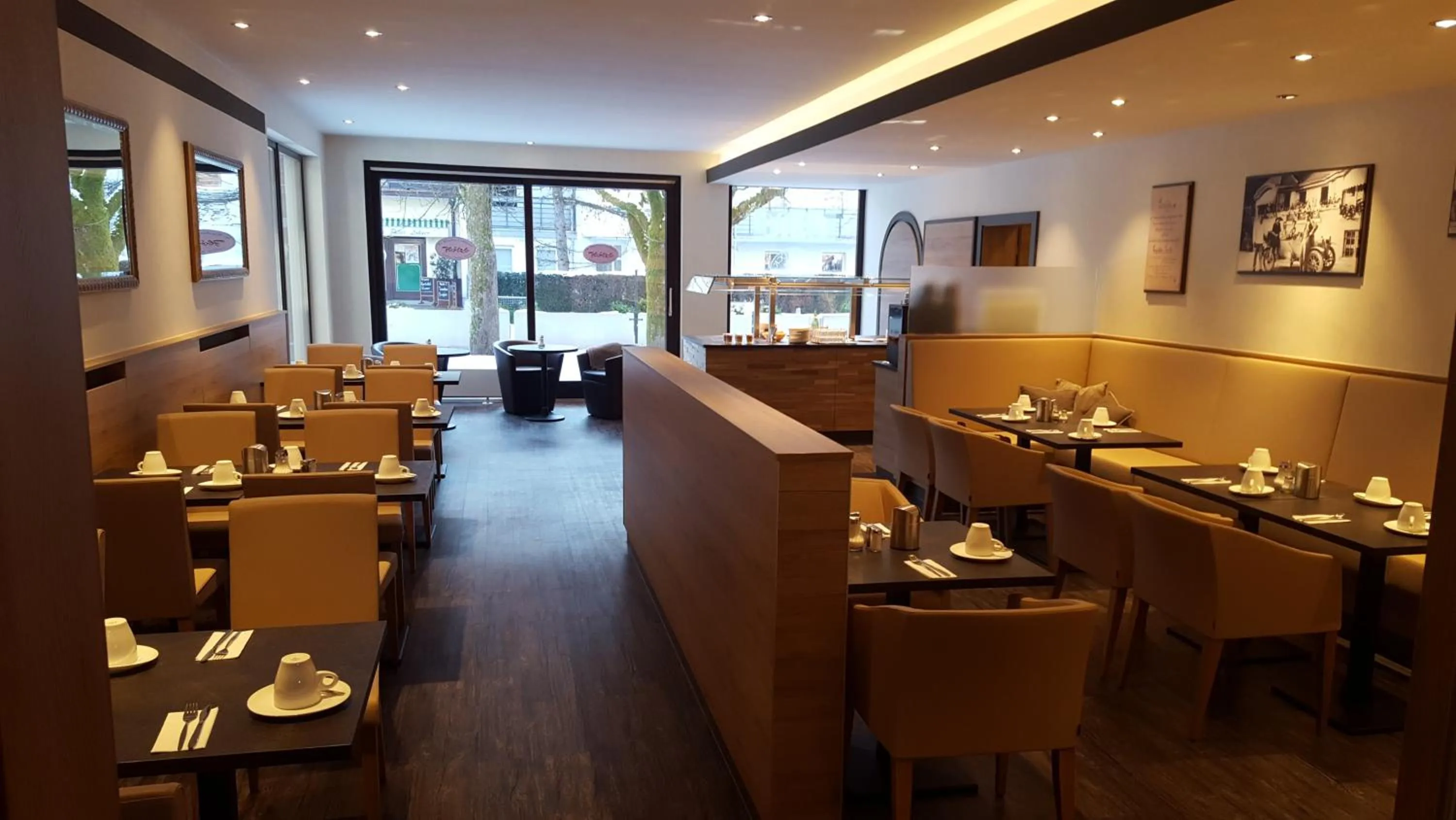 Restaurant/places to eat in Appartment-Hotel-Hölzl