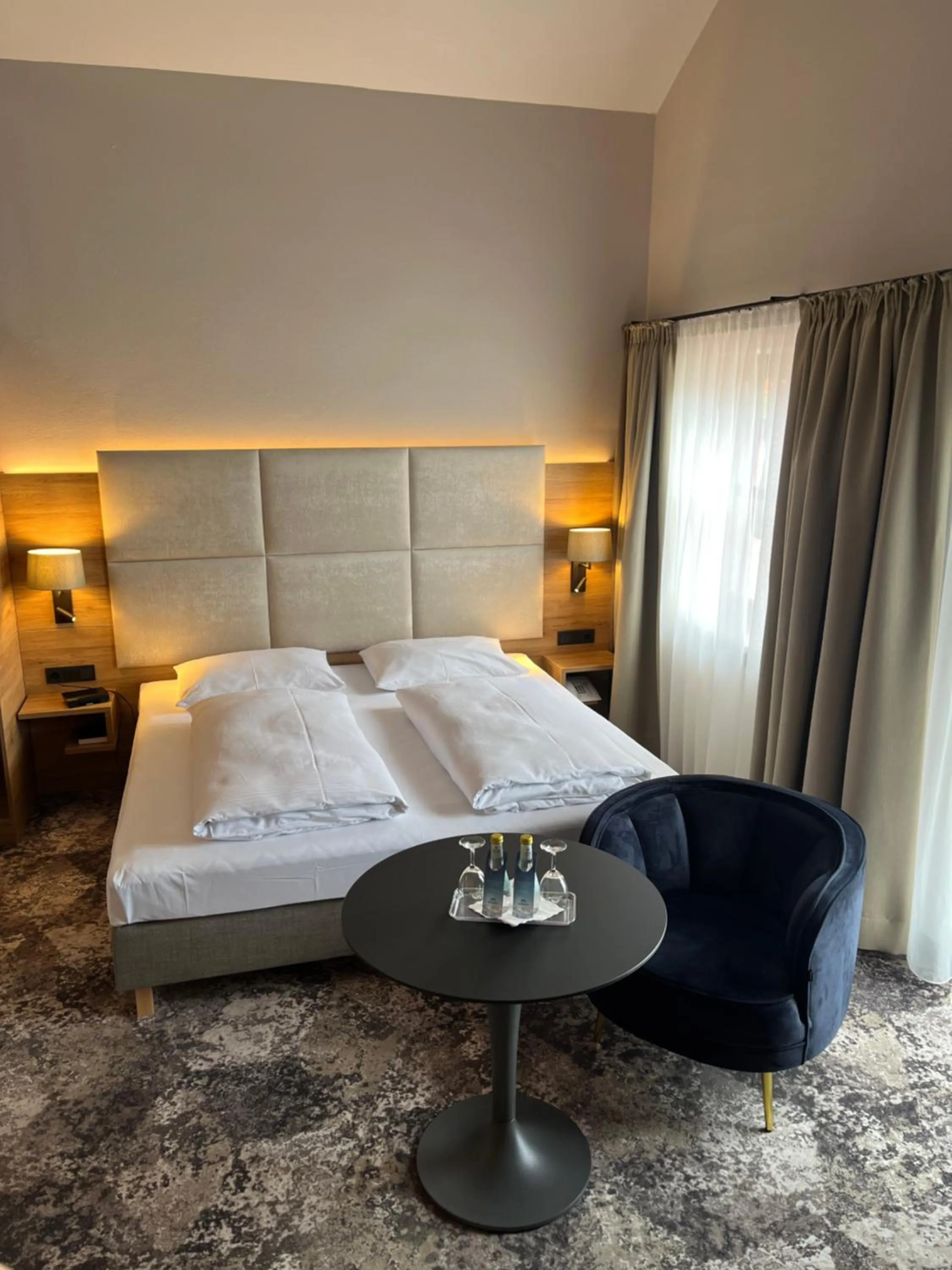 Photo of the whole room, Bed in Appartment-Hotel-Hölzl