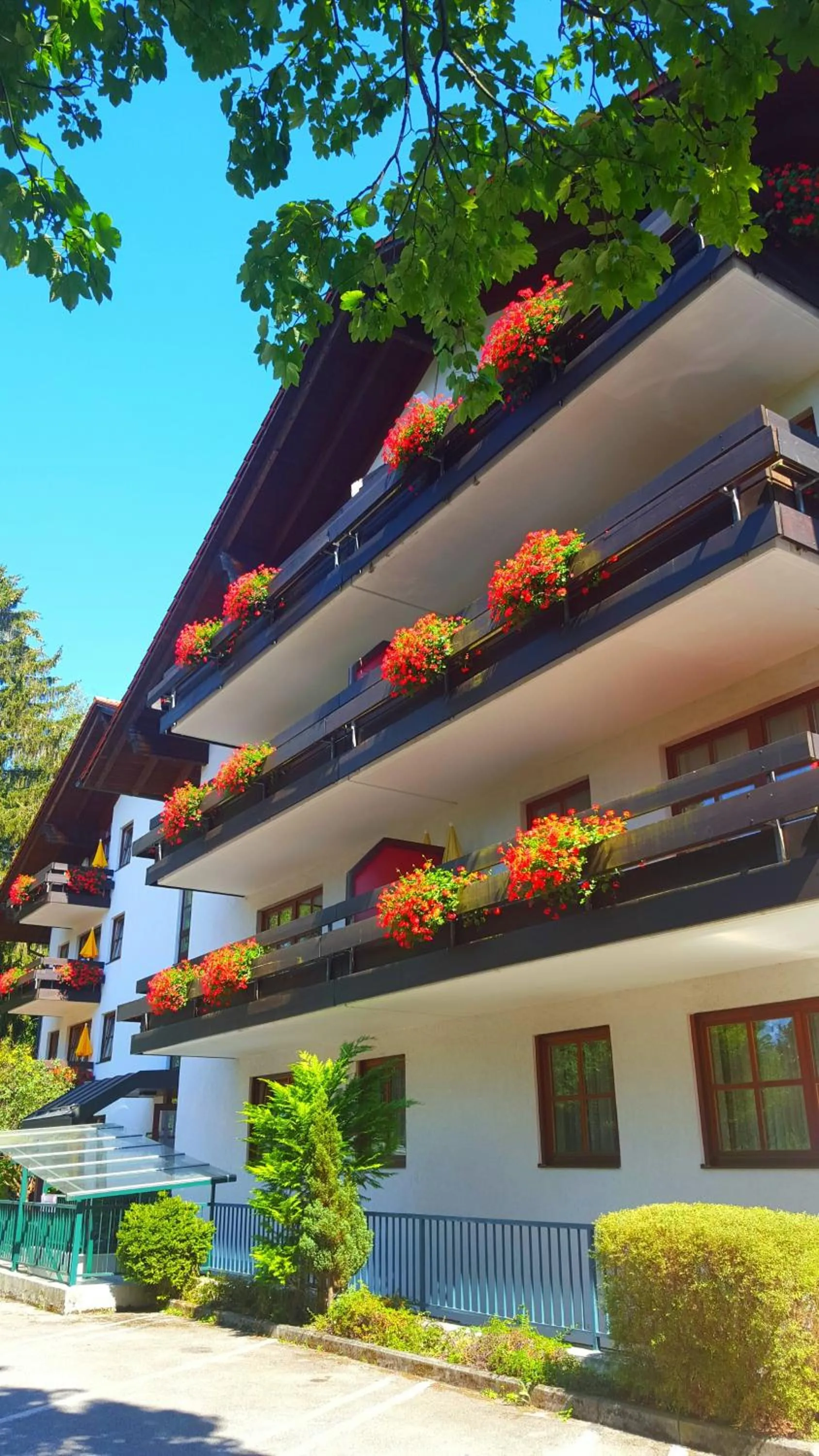 Property building in Appartment-Hotel-Hölzl