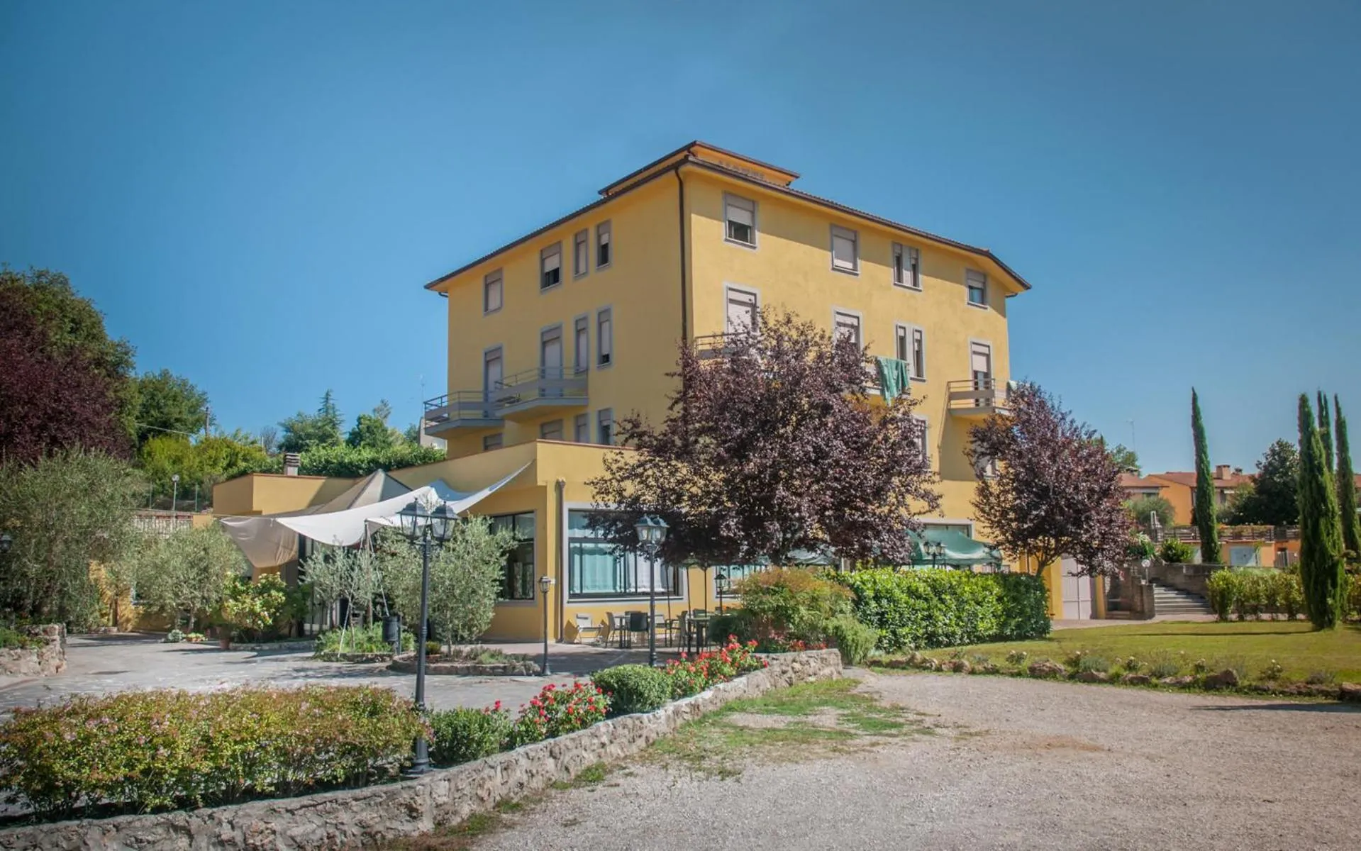 Property building in Hotel Il Roscio