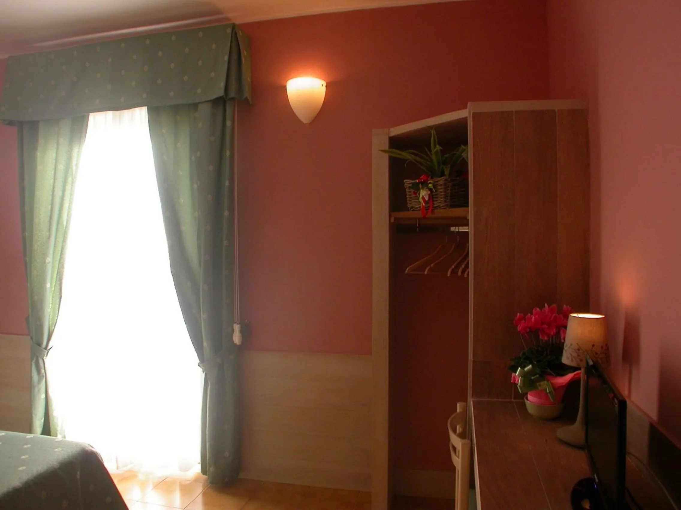 TV and multimedia in Hotel Il Roscio