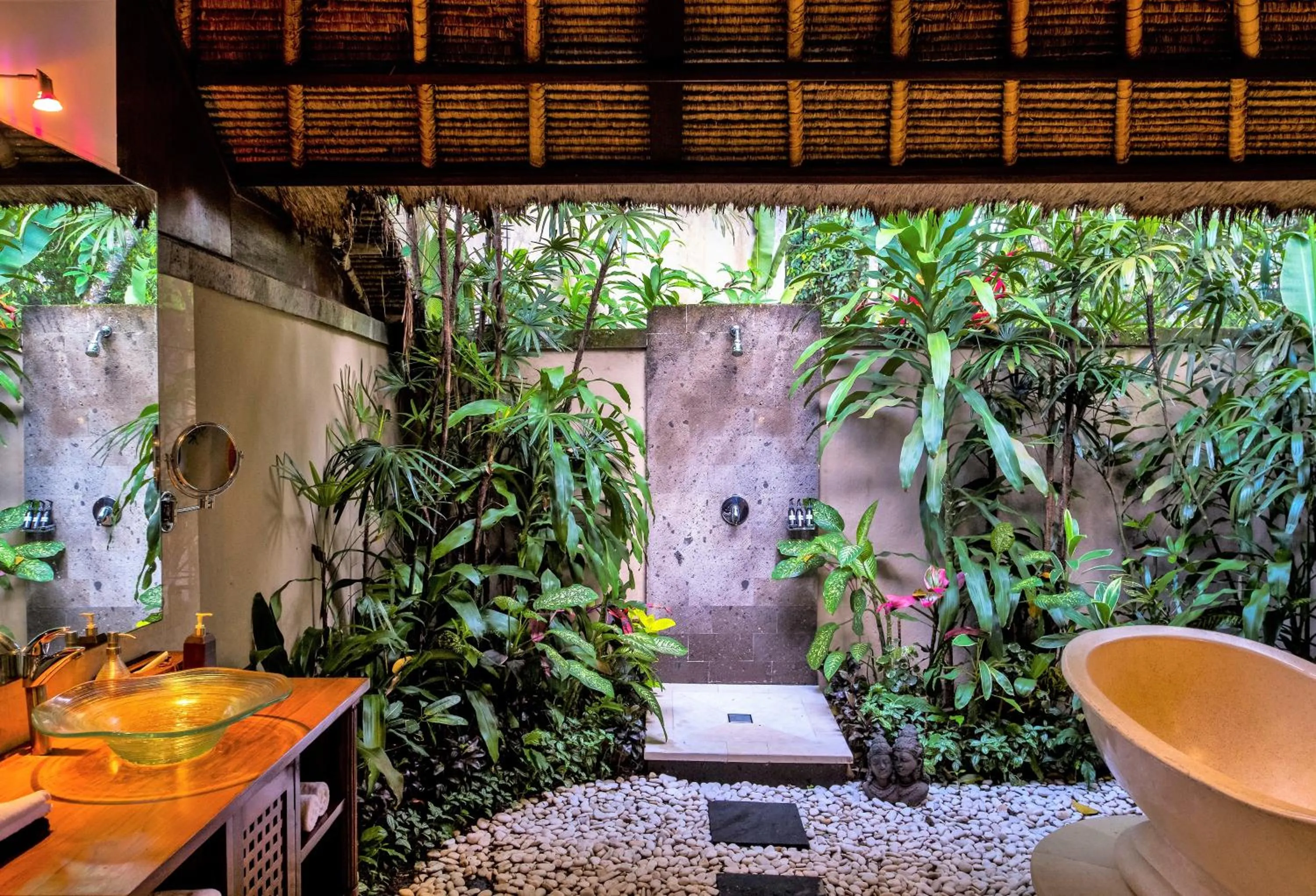 Garden in Amori Villas