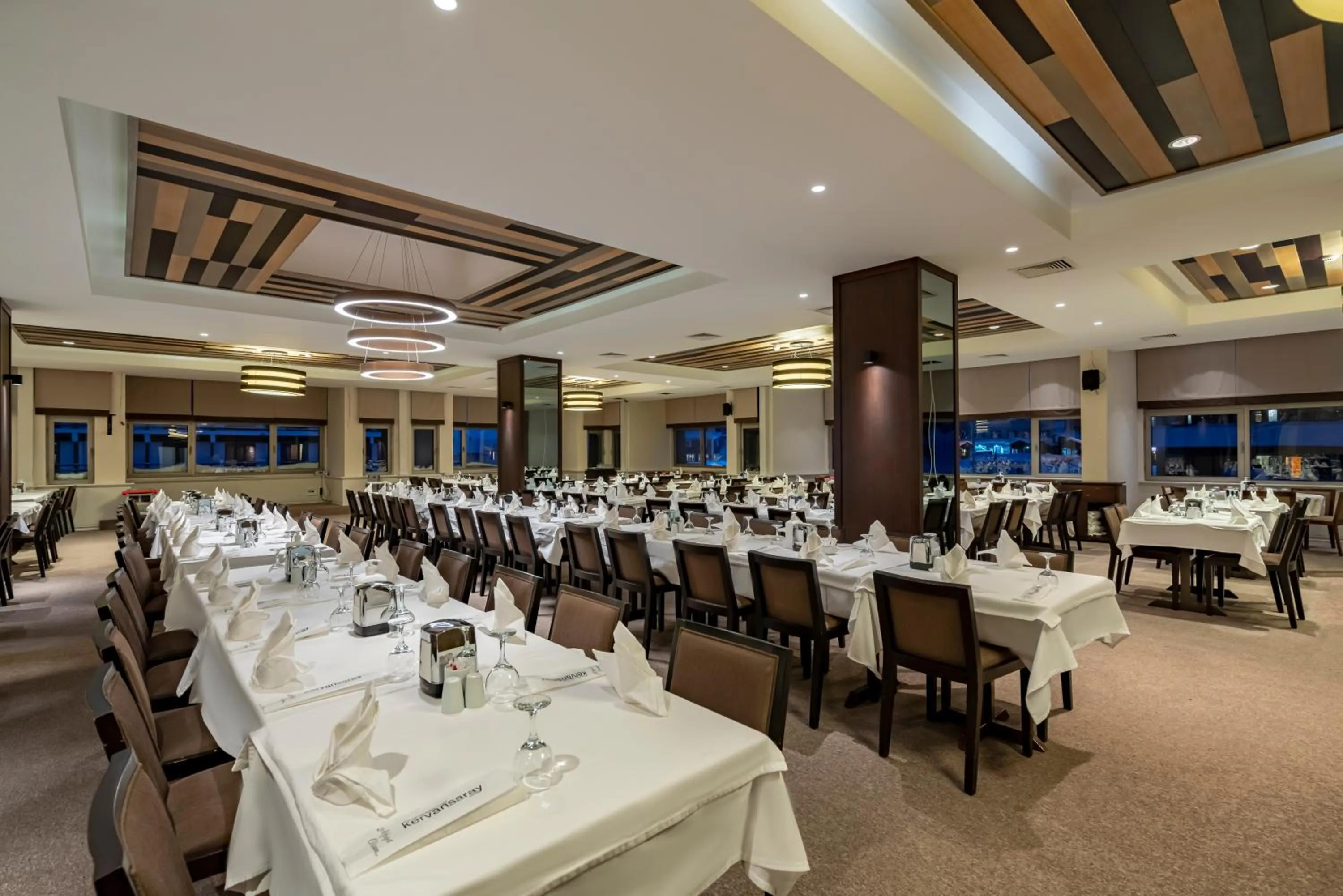 Restaurant/places to eat in Jura Hotels Kervansaray Uludag