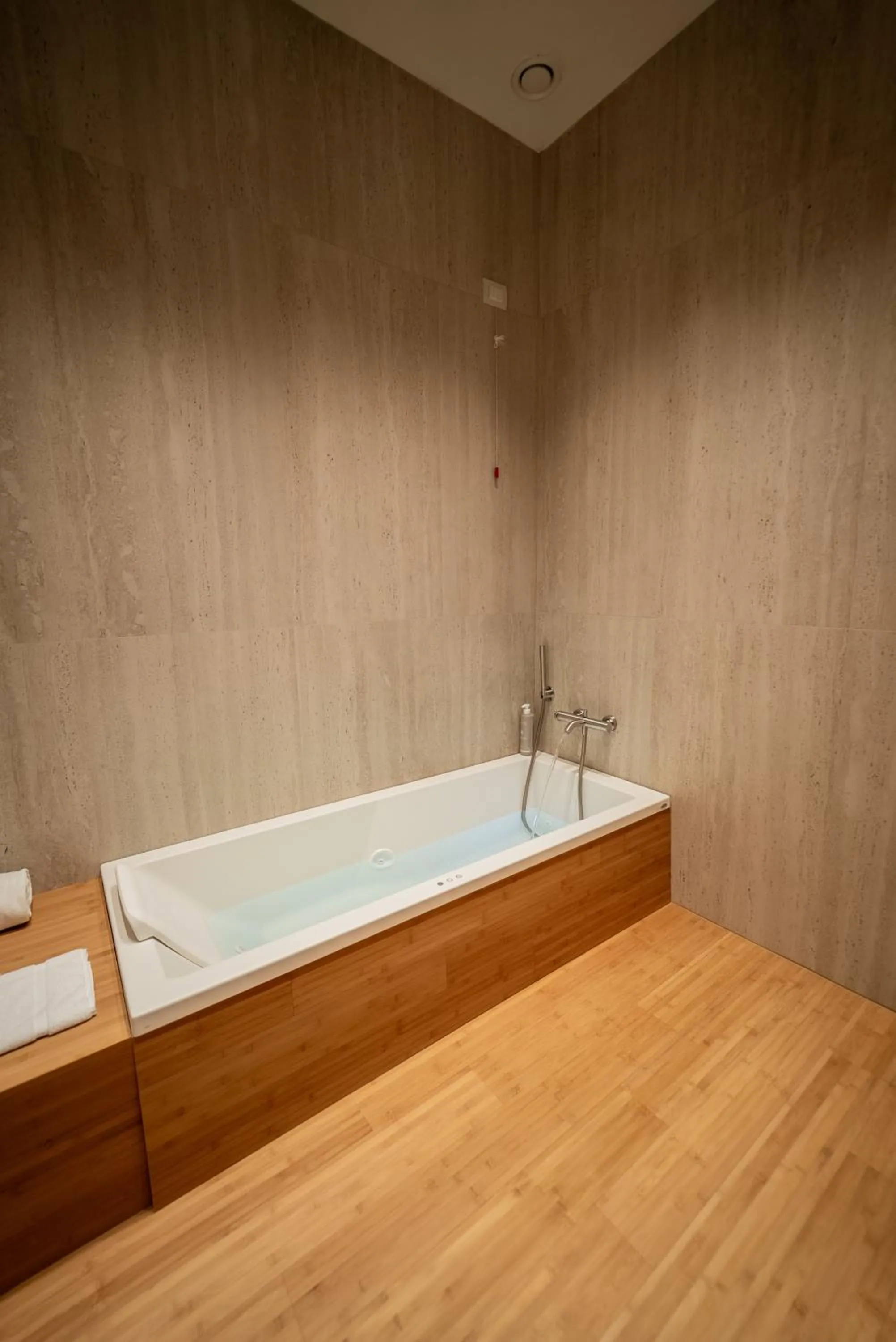 Hot Tub in Grand Hotel Croce Di Malta