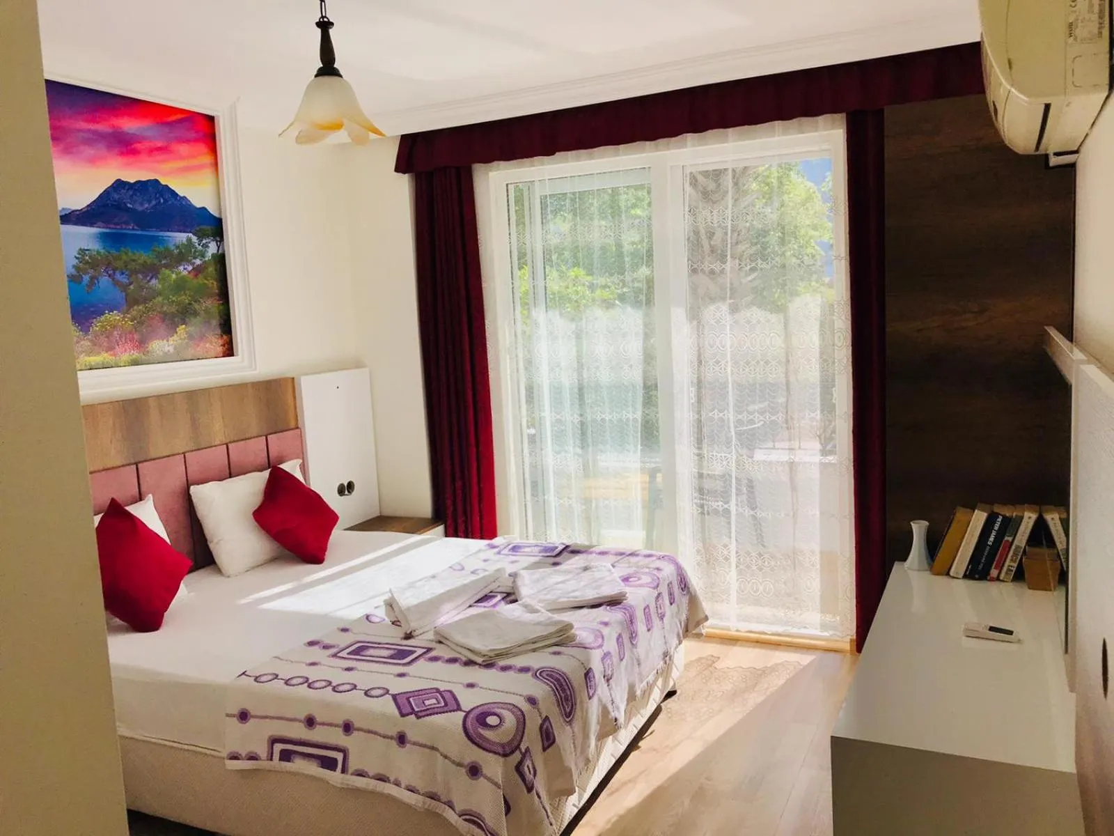 Bed in Arikanda River Garden Hotel