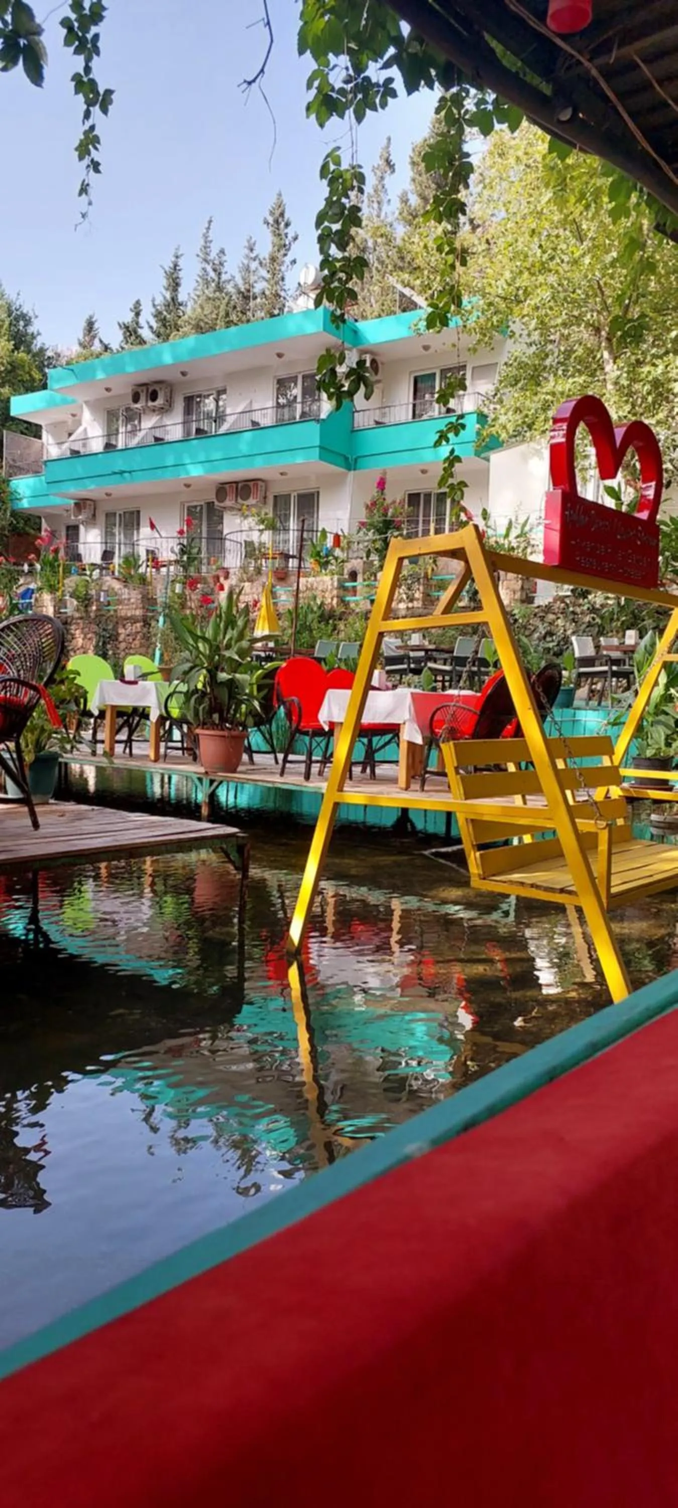 Restaurant/places to eat in Arikanda River Garden Hotel