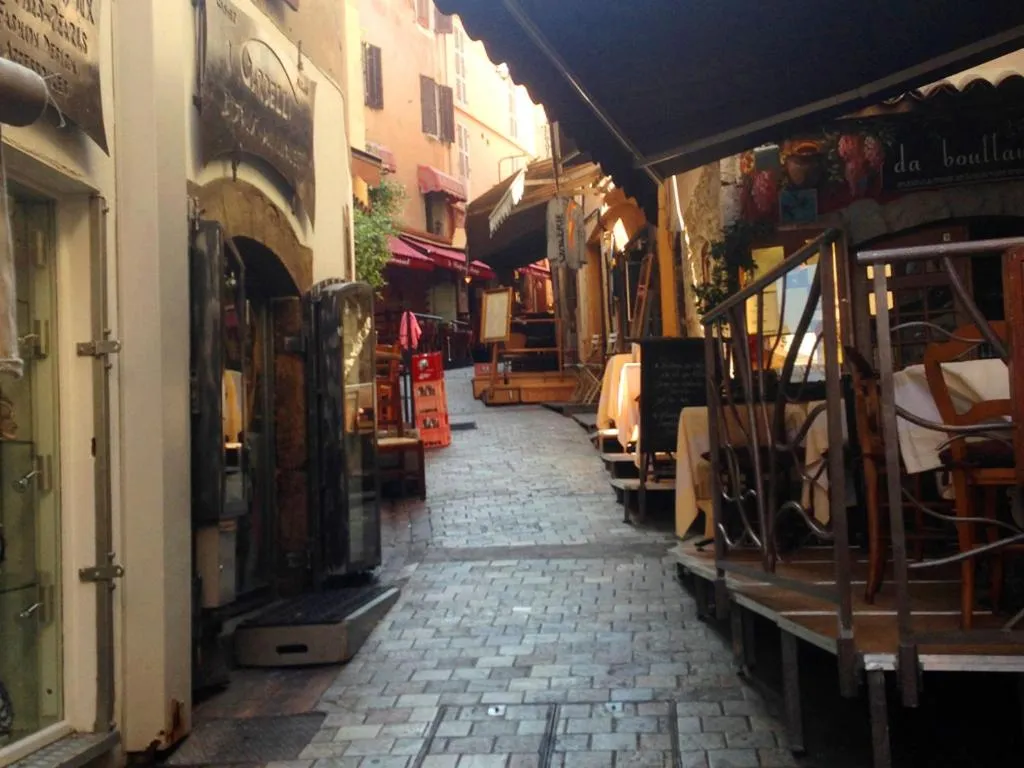 Off site in Chanteclair